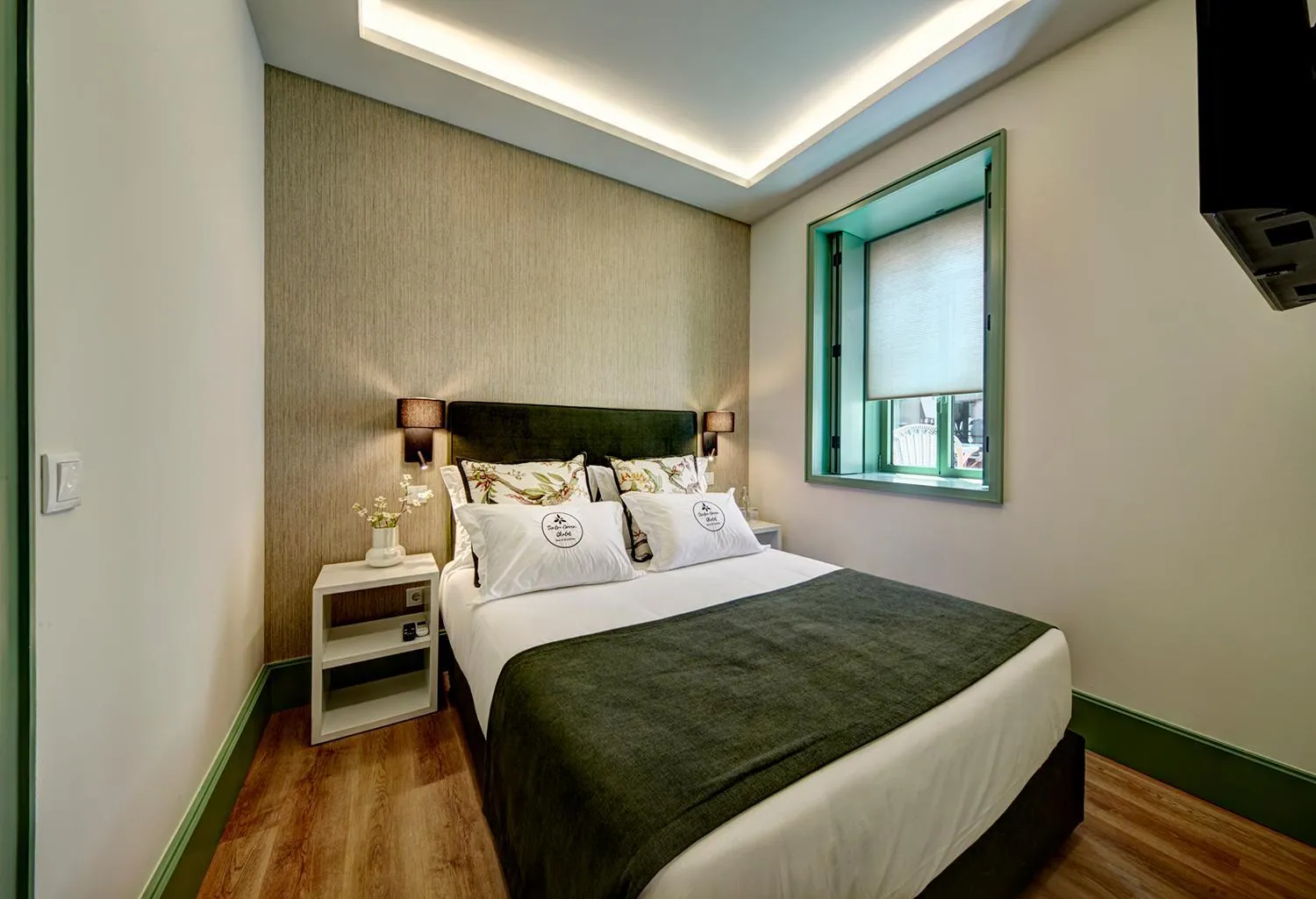 Bedroom, Bed in Sintra Green Chalet Bed & Breakfast