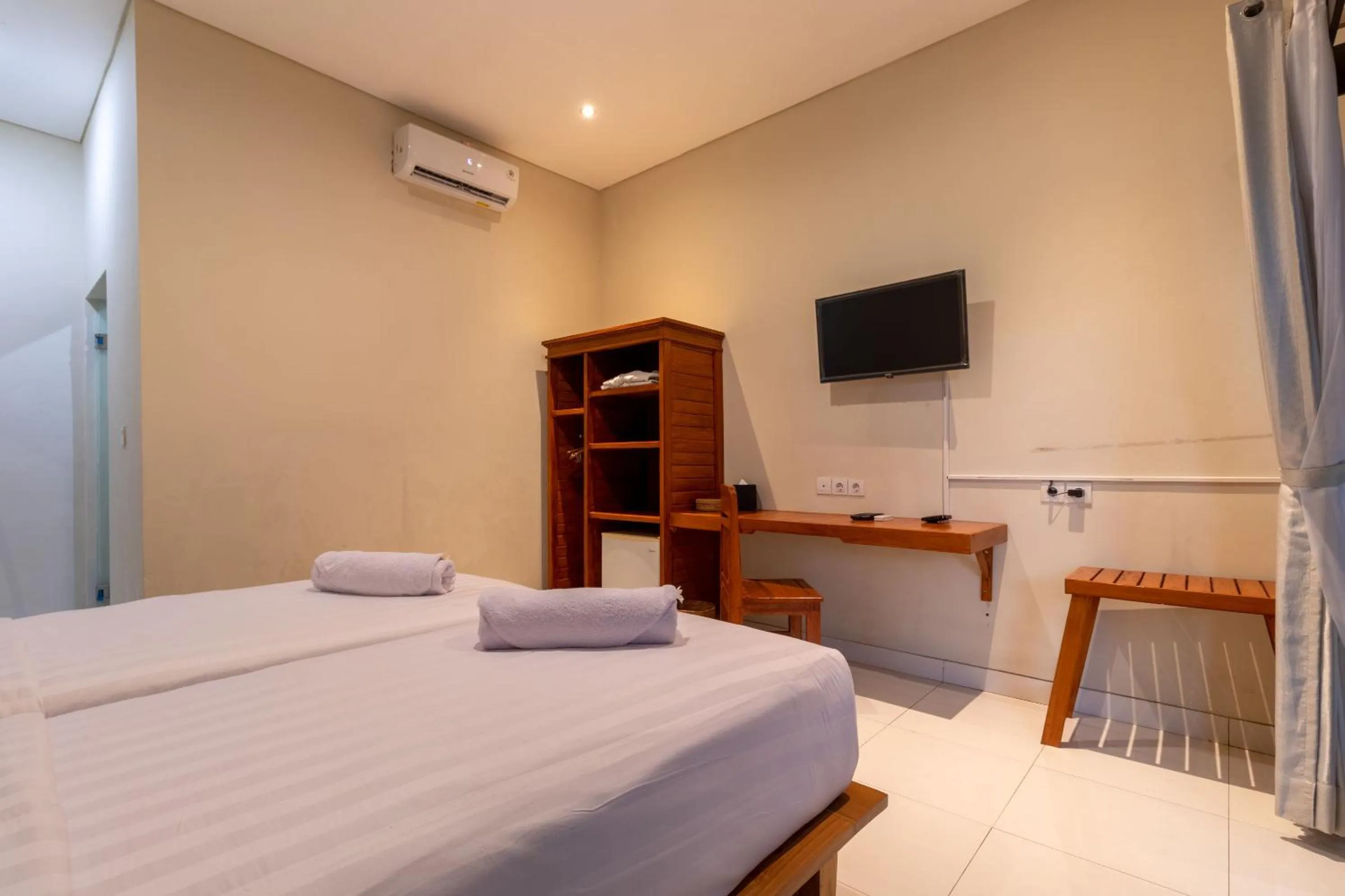 Bed in Josh Guest House