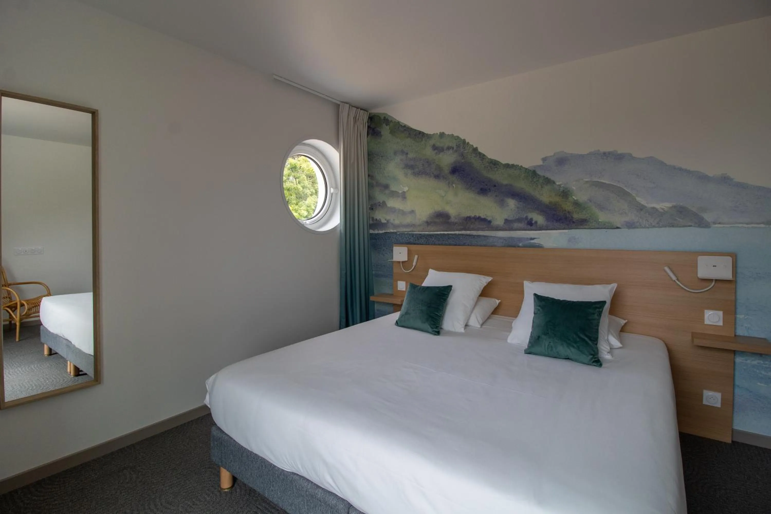 Bed in SHANA Hôtel & Résidence