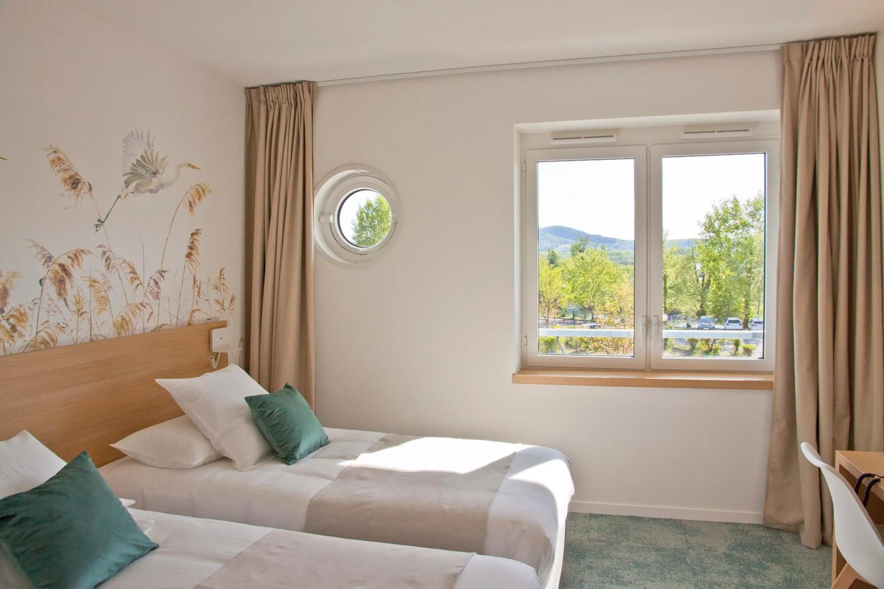 Bed in SHANA Hôtel & Résidence