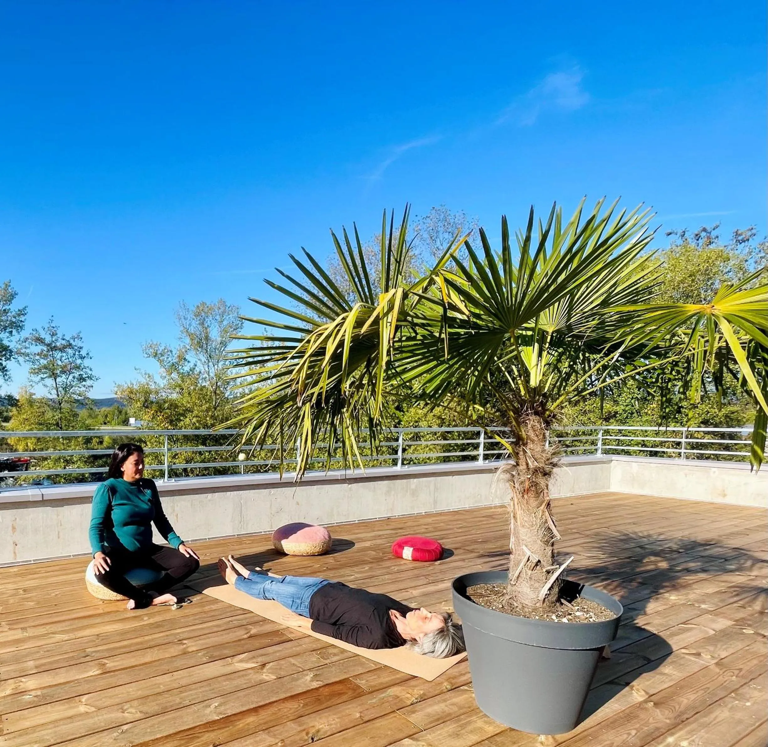 Massage in SHANA Hôtel & Résidence