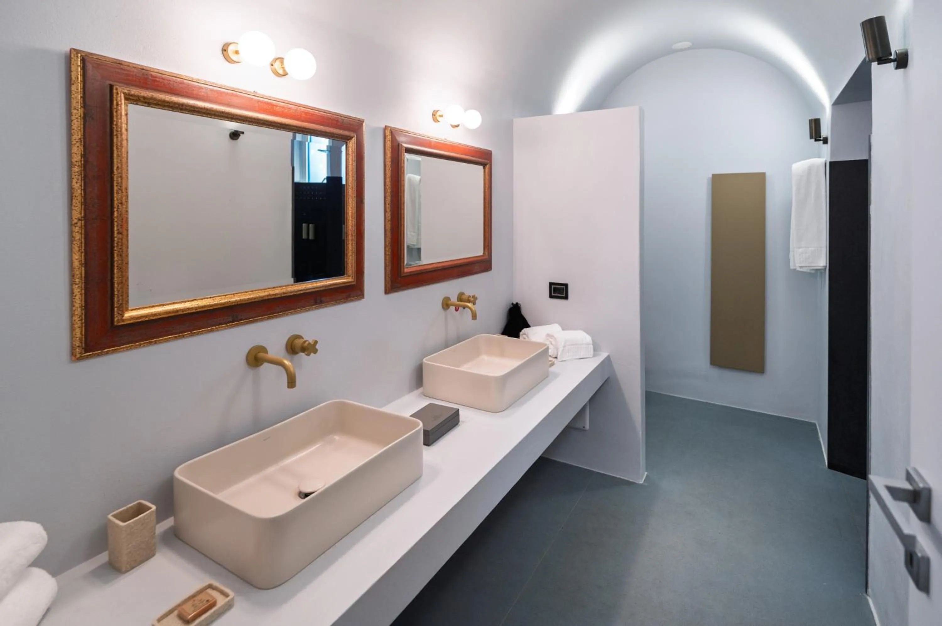 Bathroom in Castello di San Marco Charming Hotel & SPA