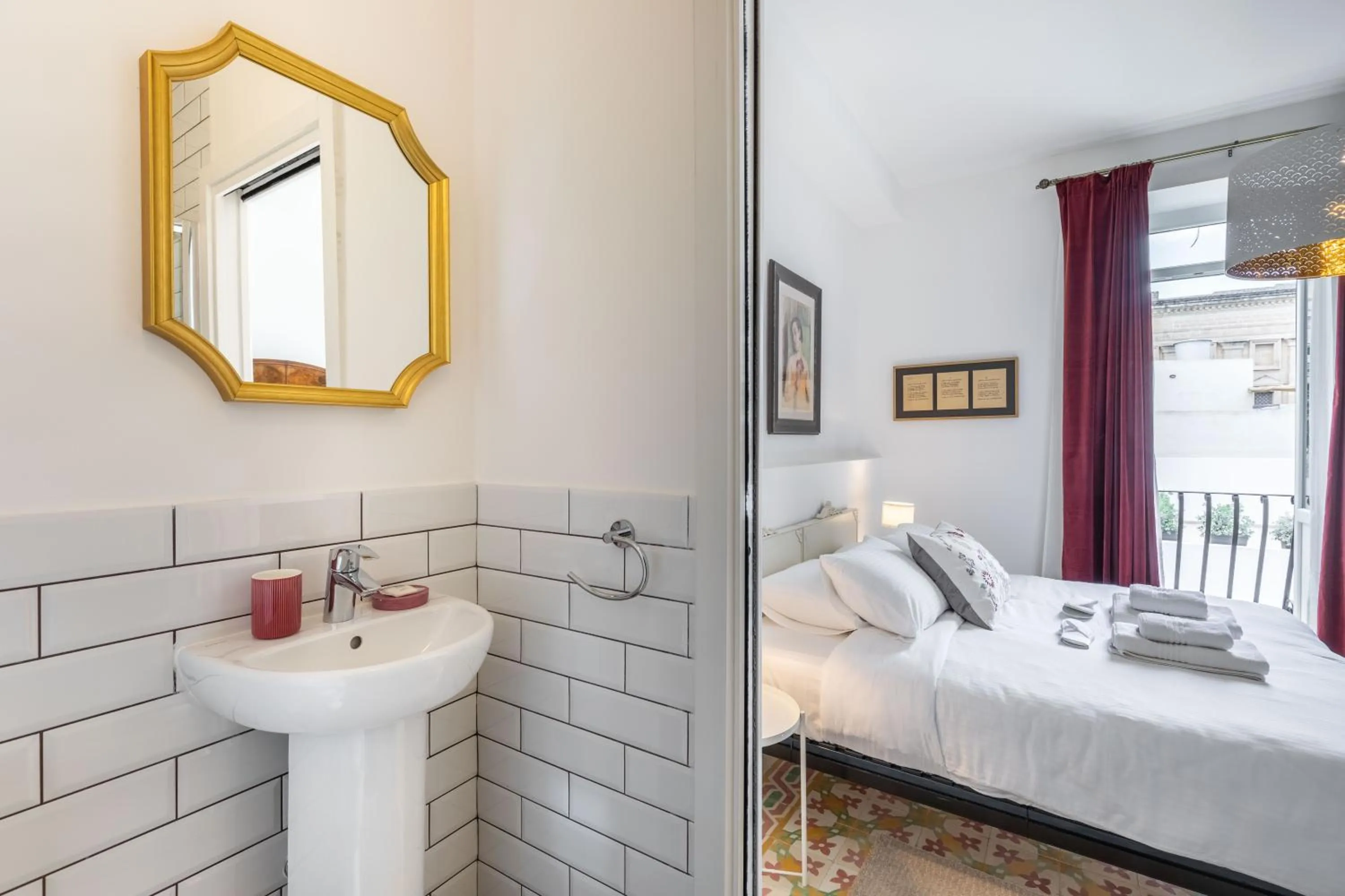 Toilet, Bed in Mosta Dome B&B