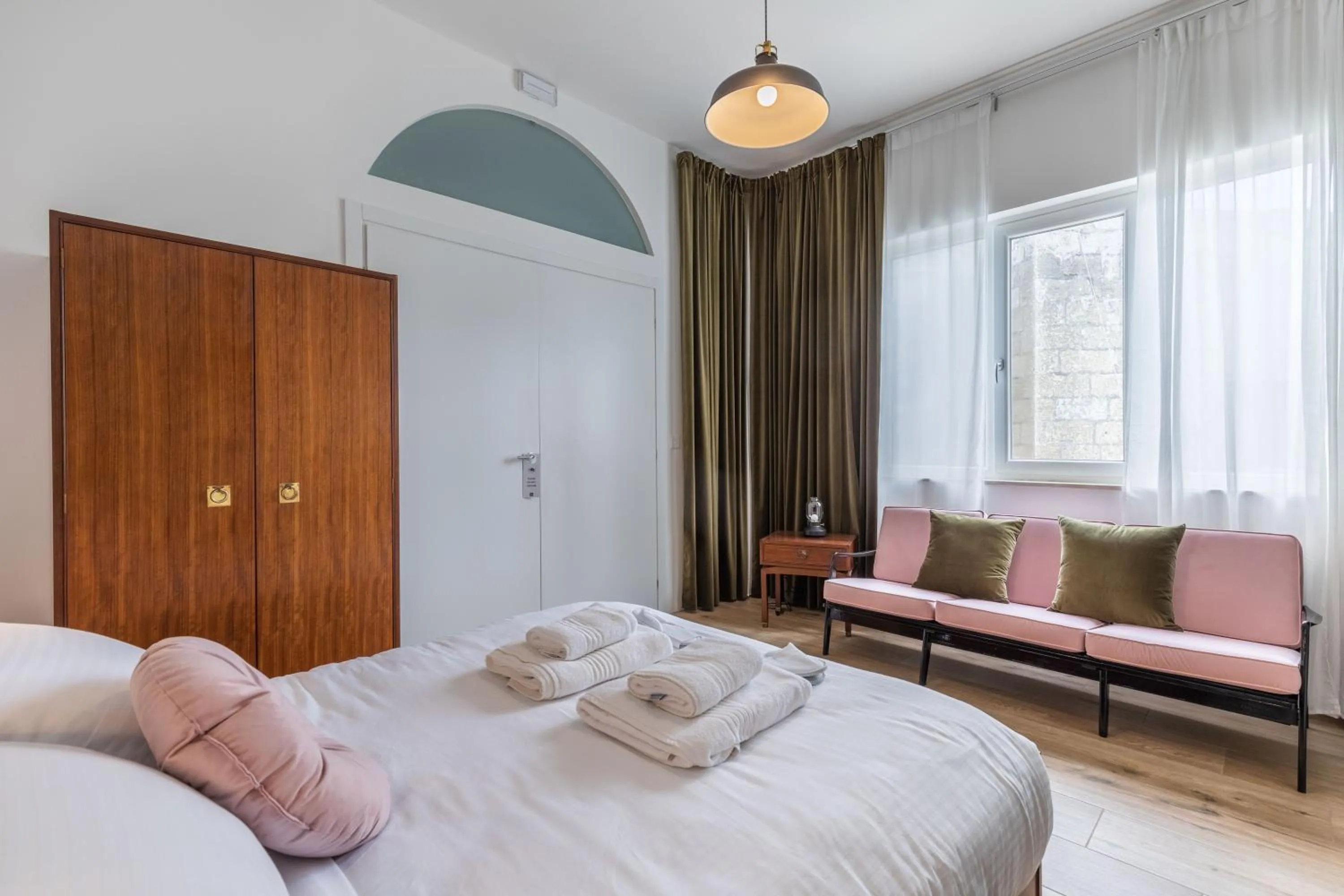 Bed in Mosta Dome B&B