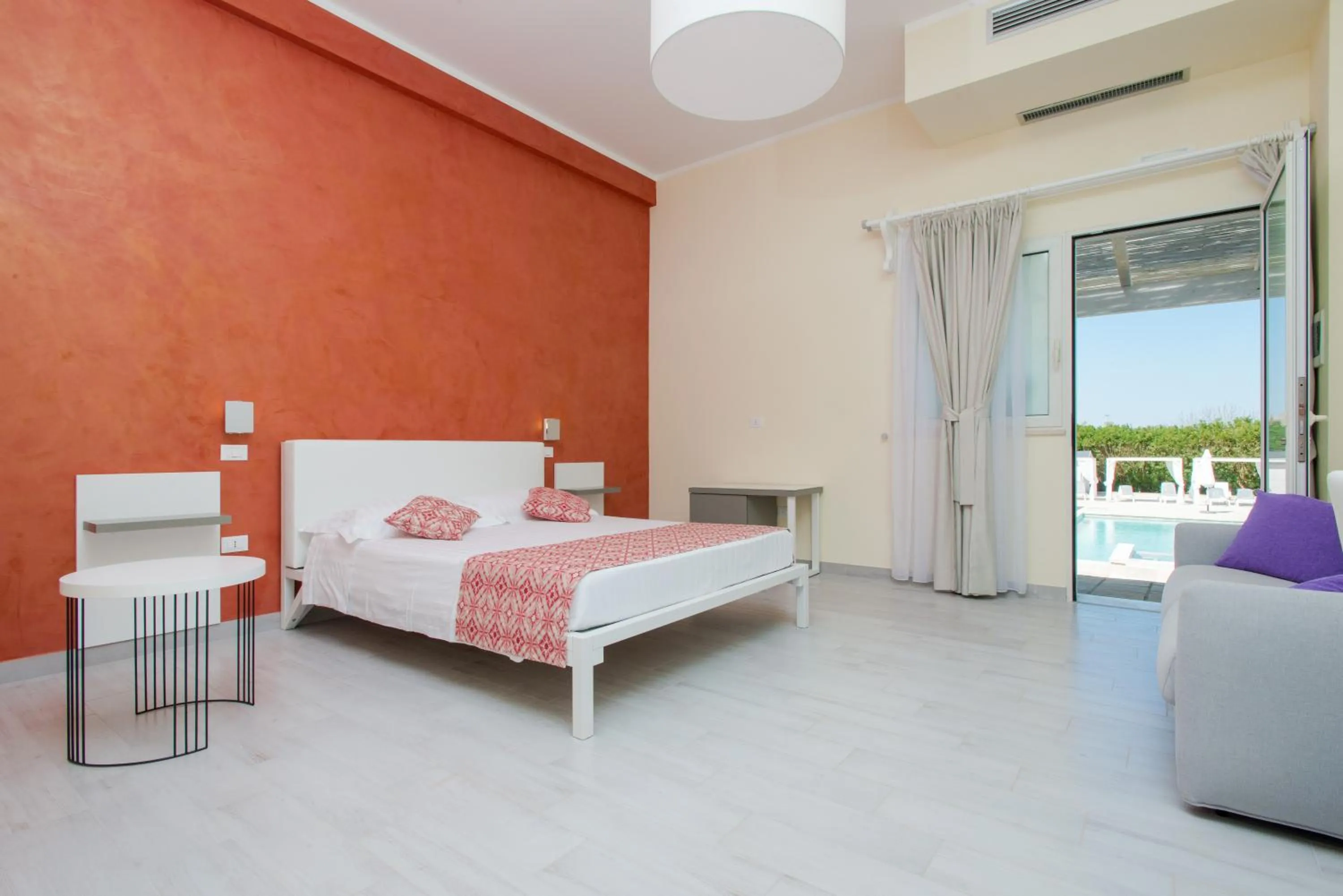 Photo of the whole room in RELAIS MASSERIA CASINA DEI CARI