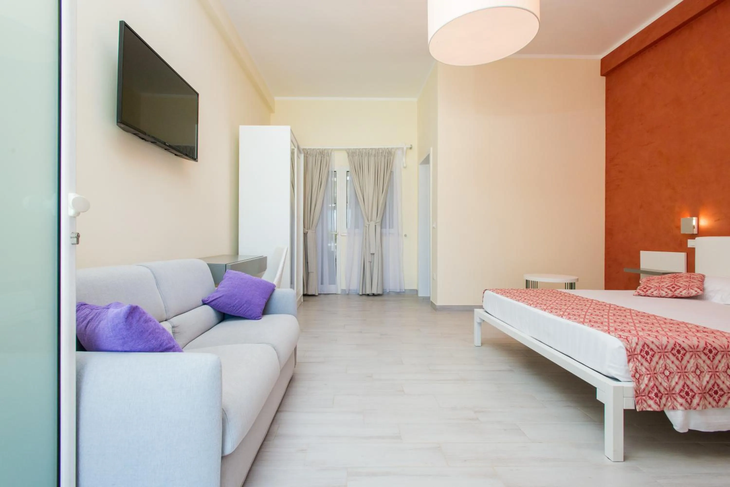 Photo of the whole room in RELAIS MASSERIA CASINA DEI CARI