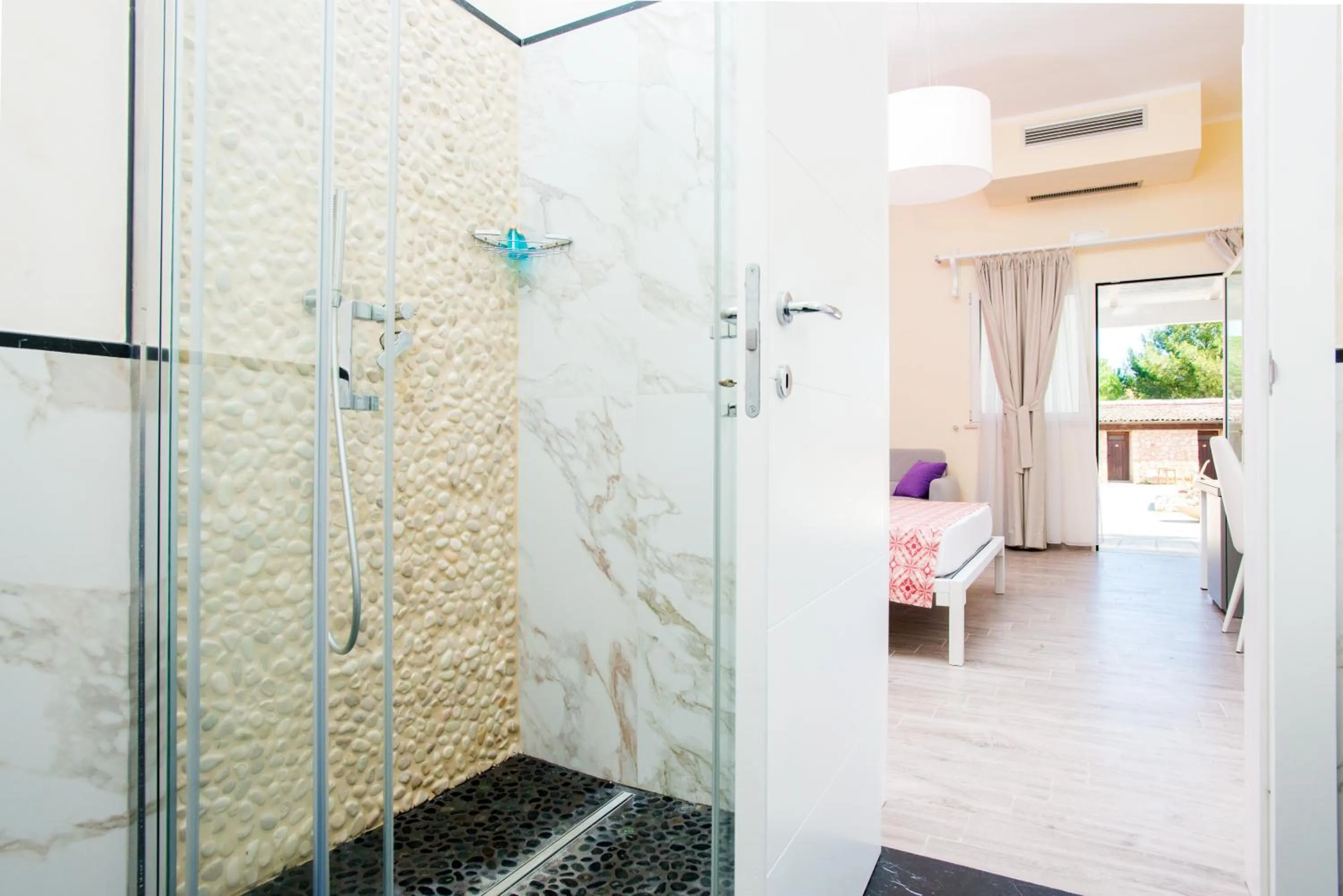 Bathroom in RELAIS MASSERIA CASINA DEI CARI