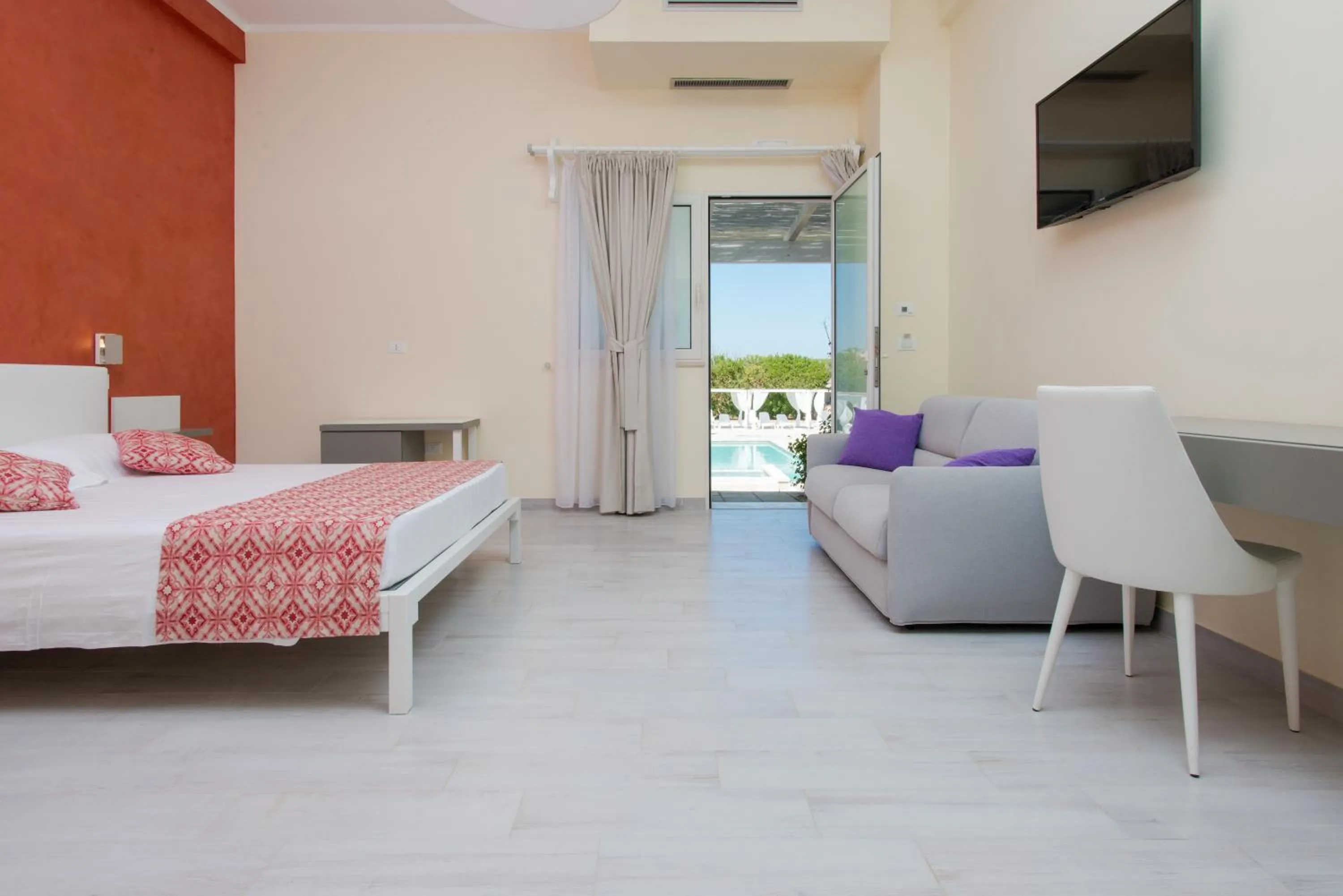 Photo of the whole room in RELAIS MASSERIA CASINA DEI CARI