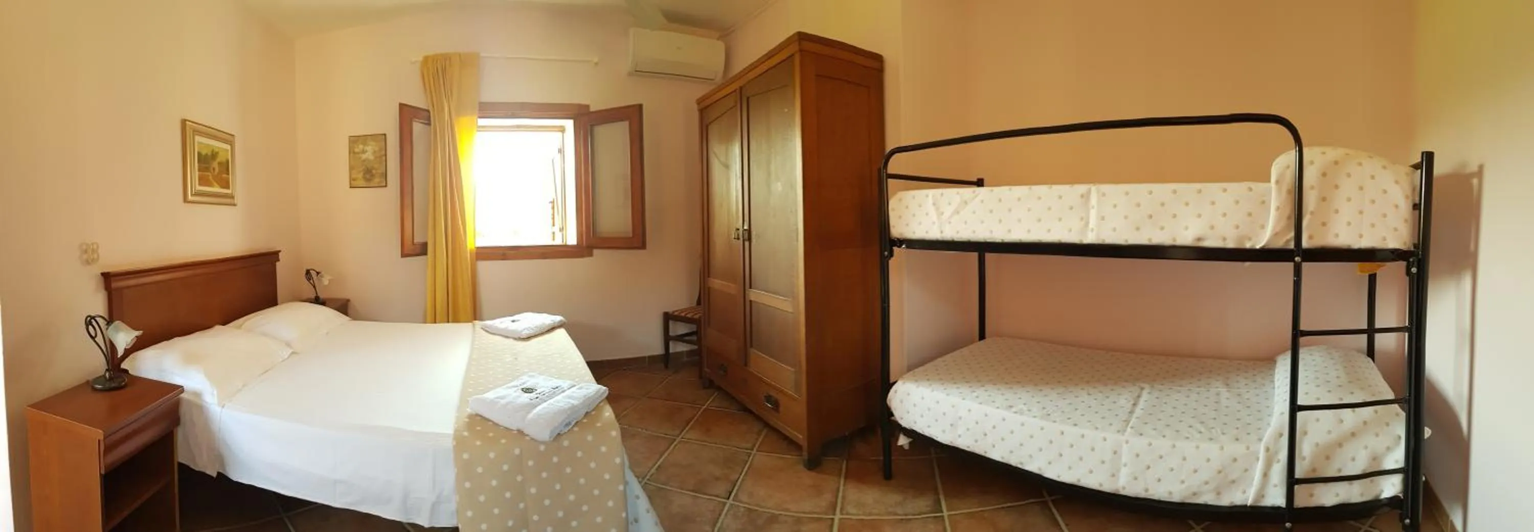 Bedroom in RELAIS MASSERIA CASINA DEI CARI