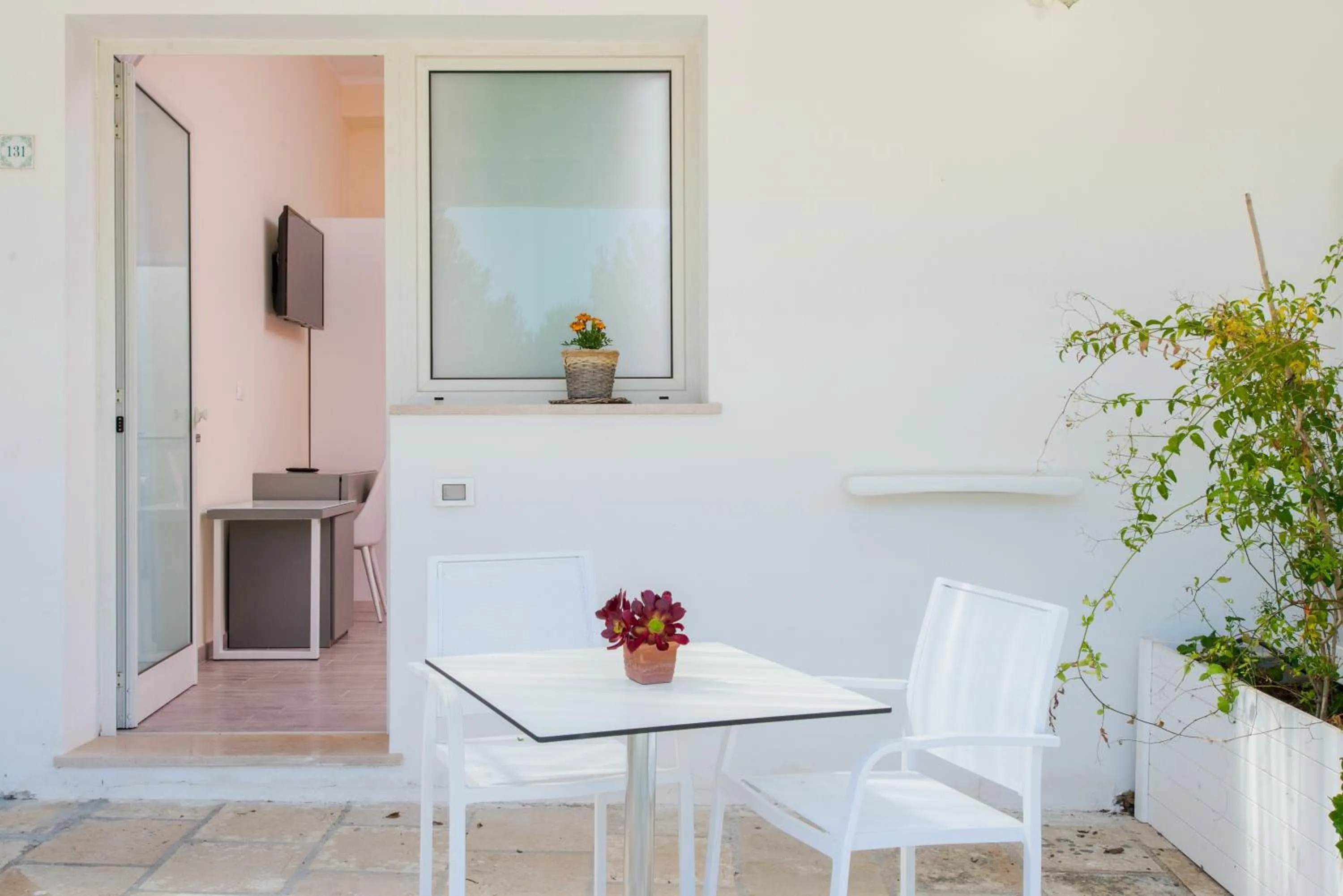 Patio in RELAIS MASSERIA CASINA DEI CARI