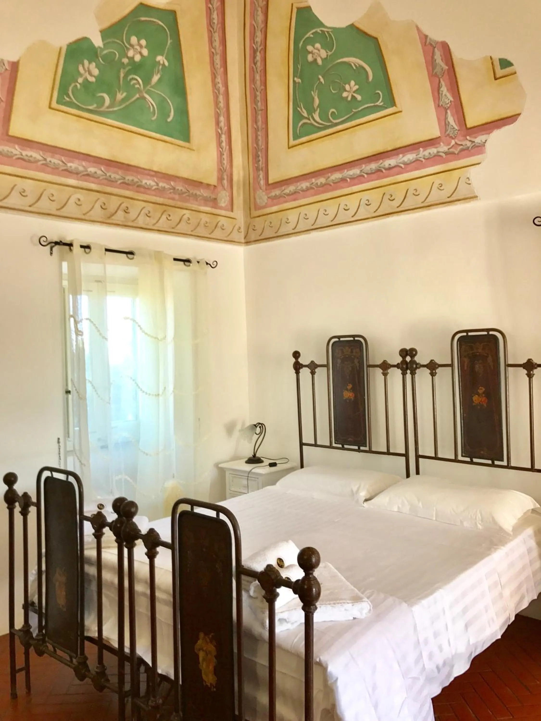 Photo of the whole room in RELAIS MASSERIA CASINA DEI CARI