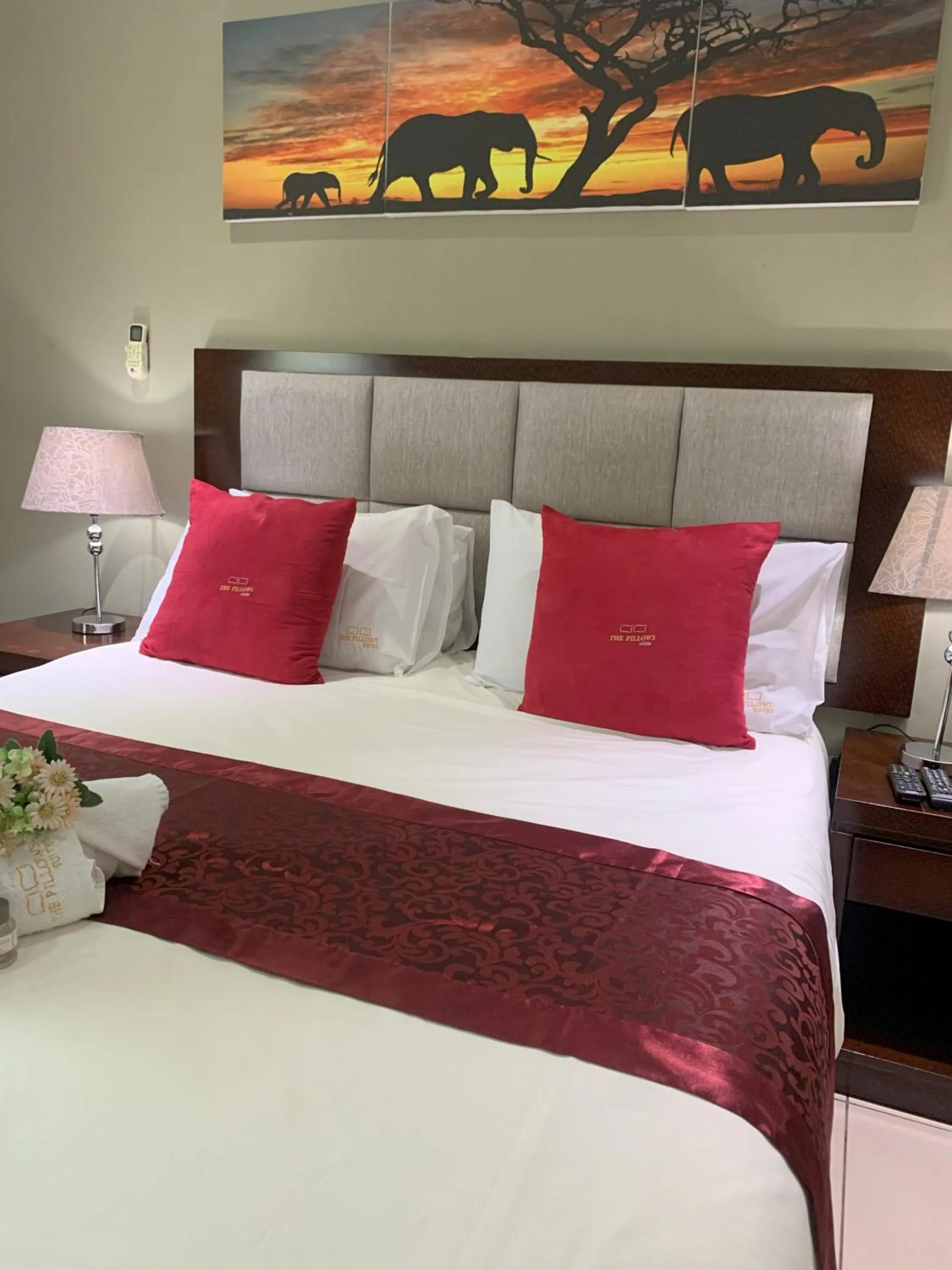 Bed in The Pillows Suite