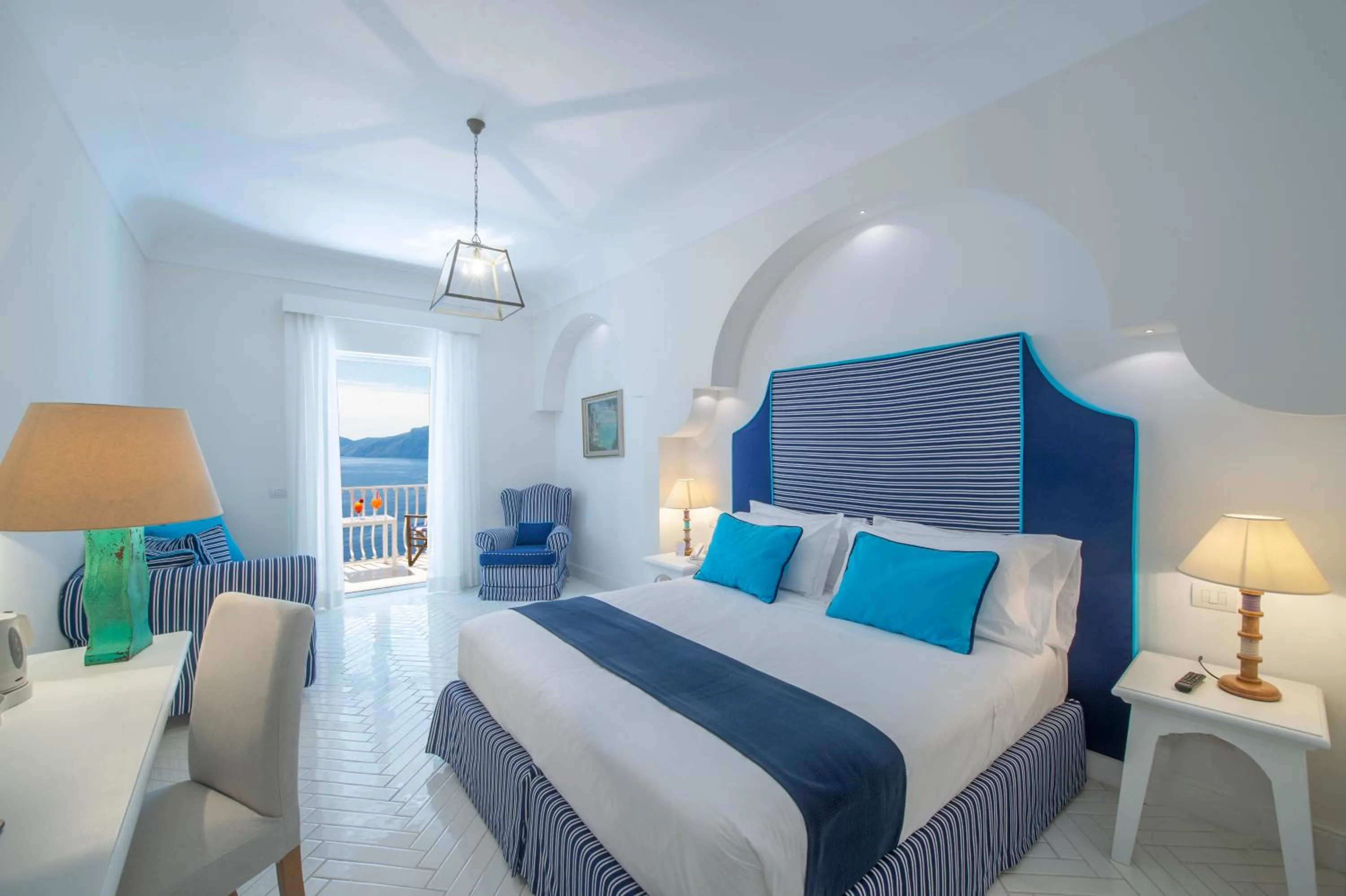 Photo of the whole room, Bed in Tramonto d'Oro