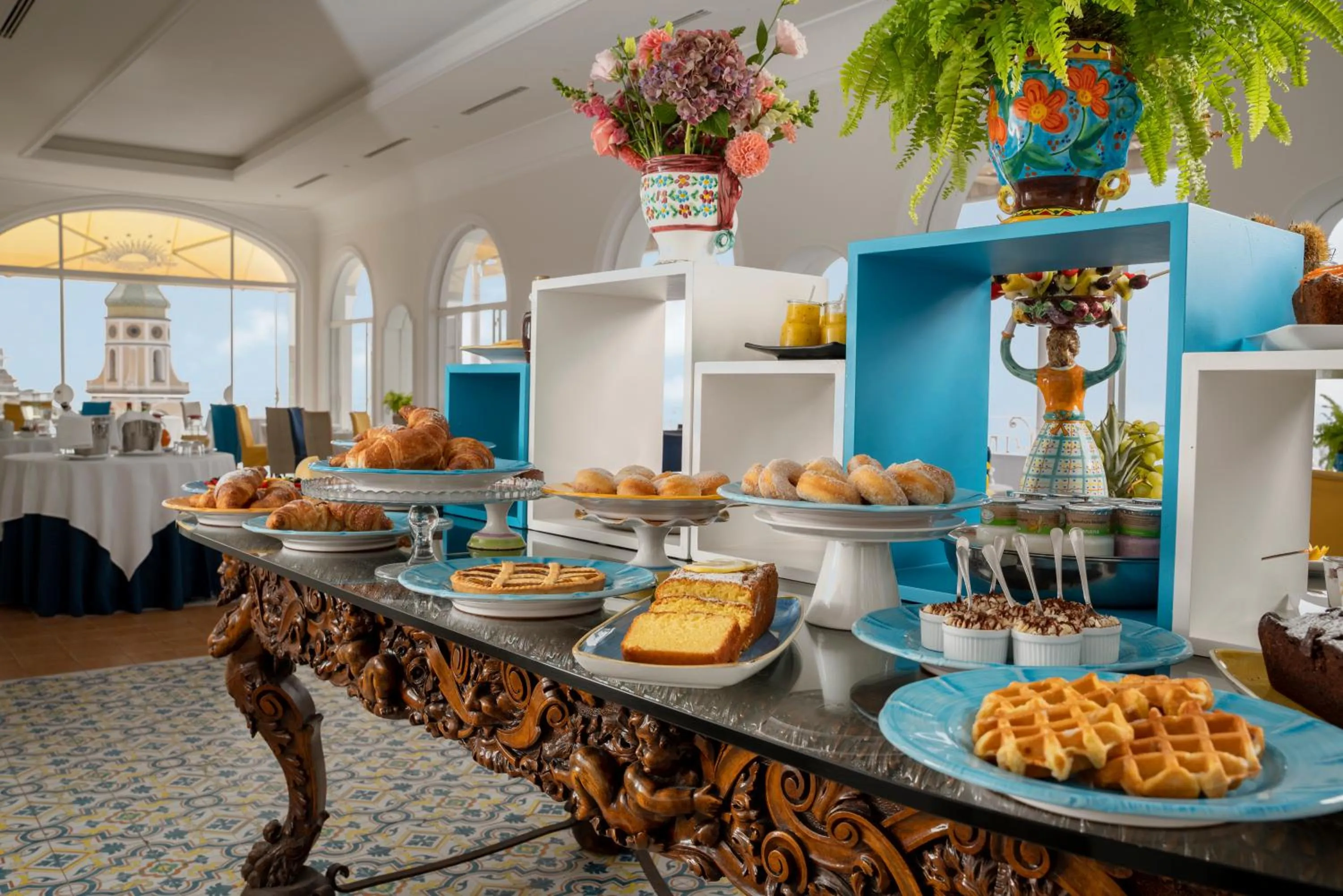 Restaurant/places to eat in Tramonto d'Oro