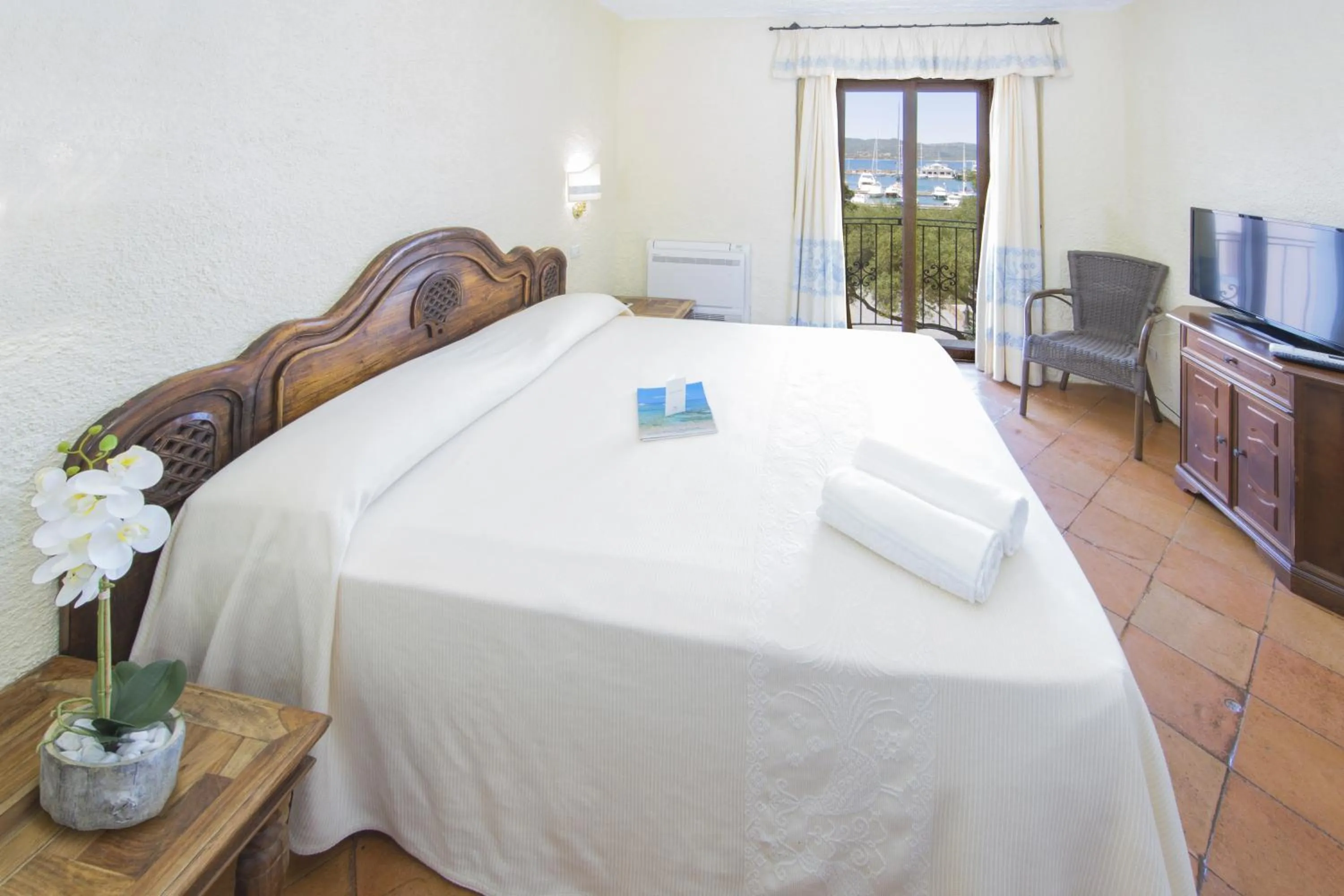 Sea view, Bed in Hotel Colonna San Marco