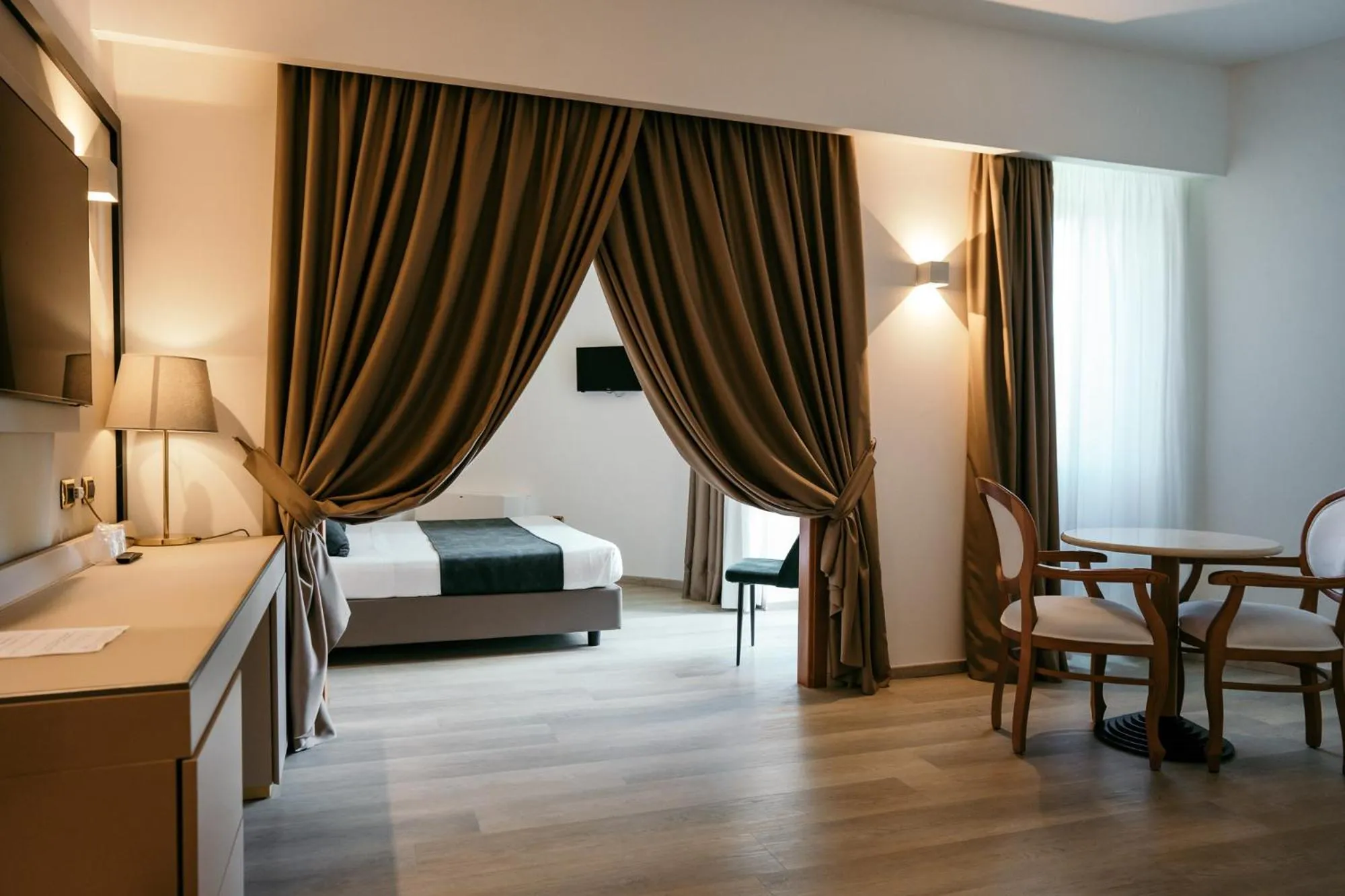 Bed in Grand Hotel la Chiusa di Chietri