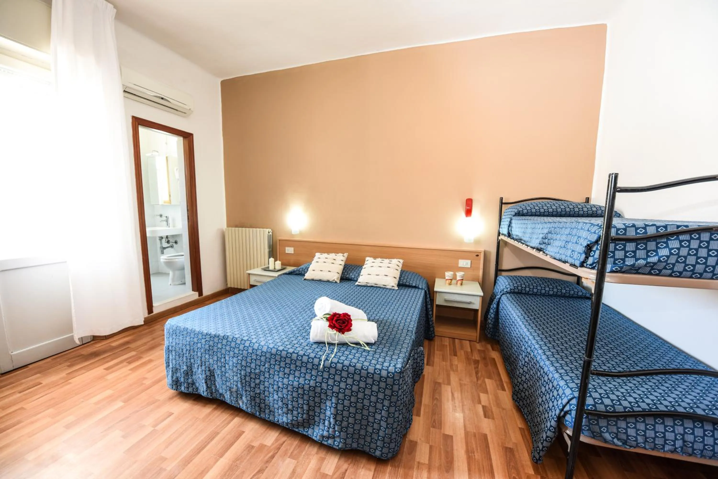 Photo of the whole room in Hotel Miramare