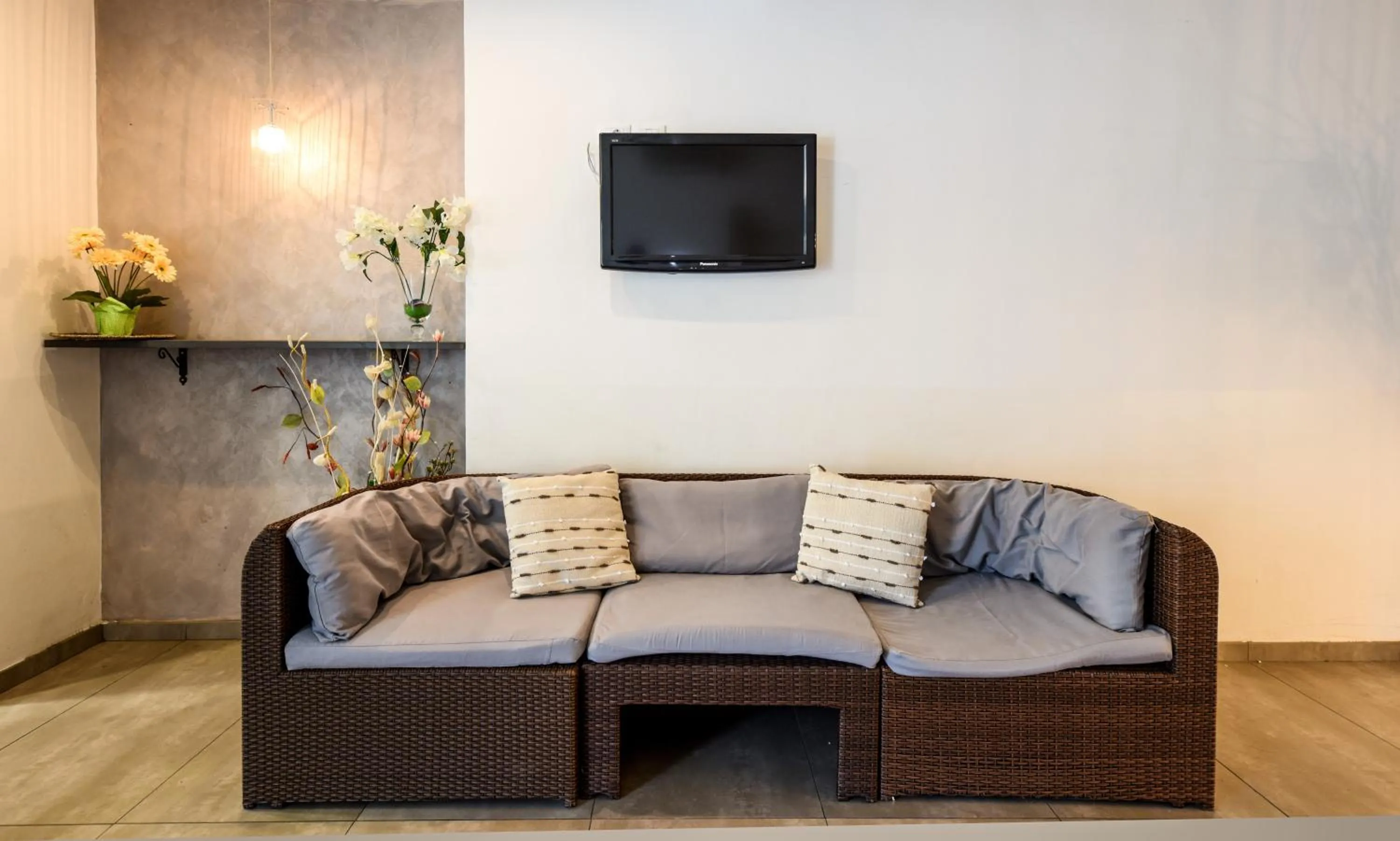 Communal lounge/ TV room in Hotel Miramare