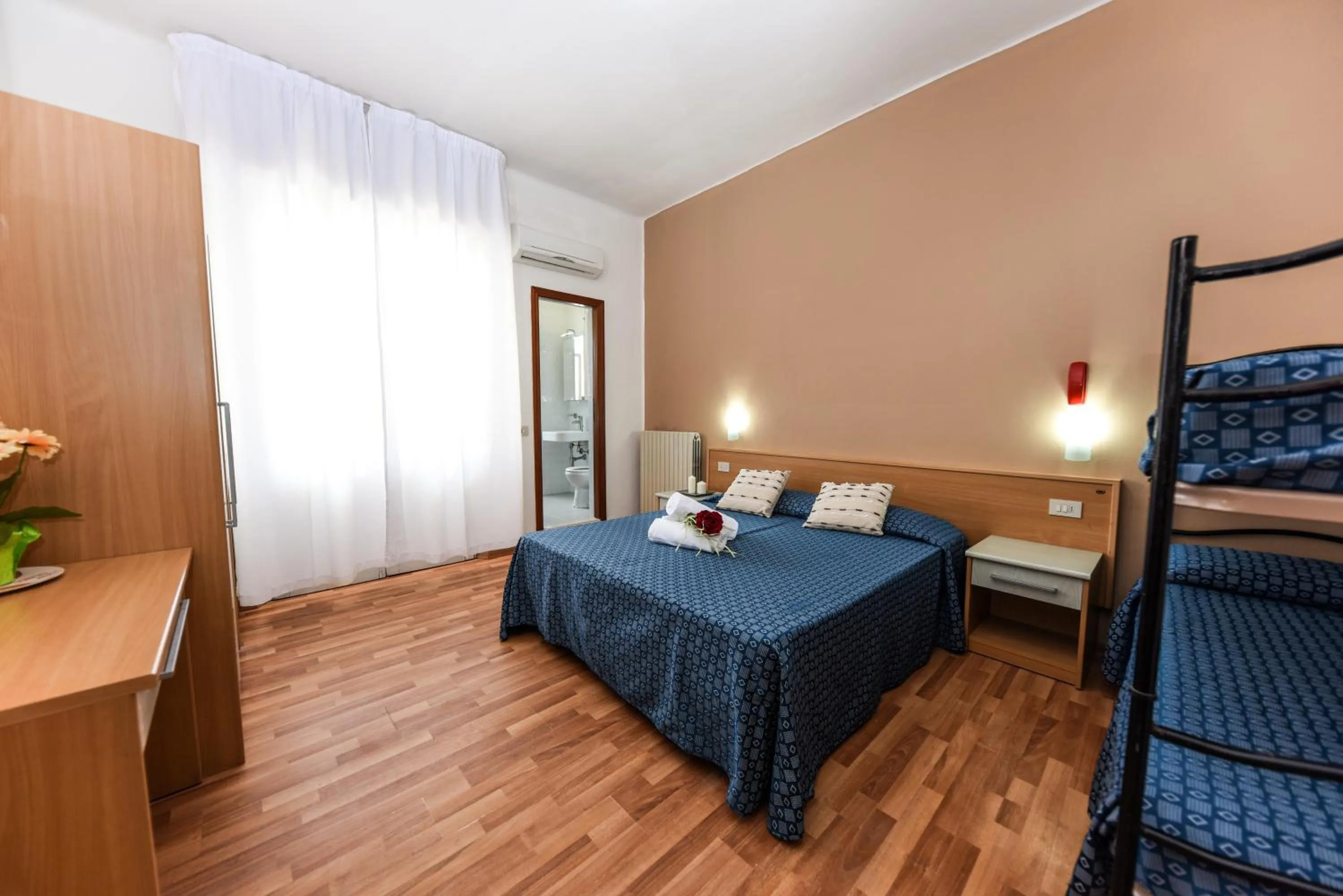 Photo of the whole room in Hotel Miramare