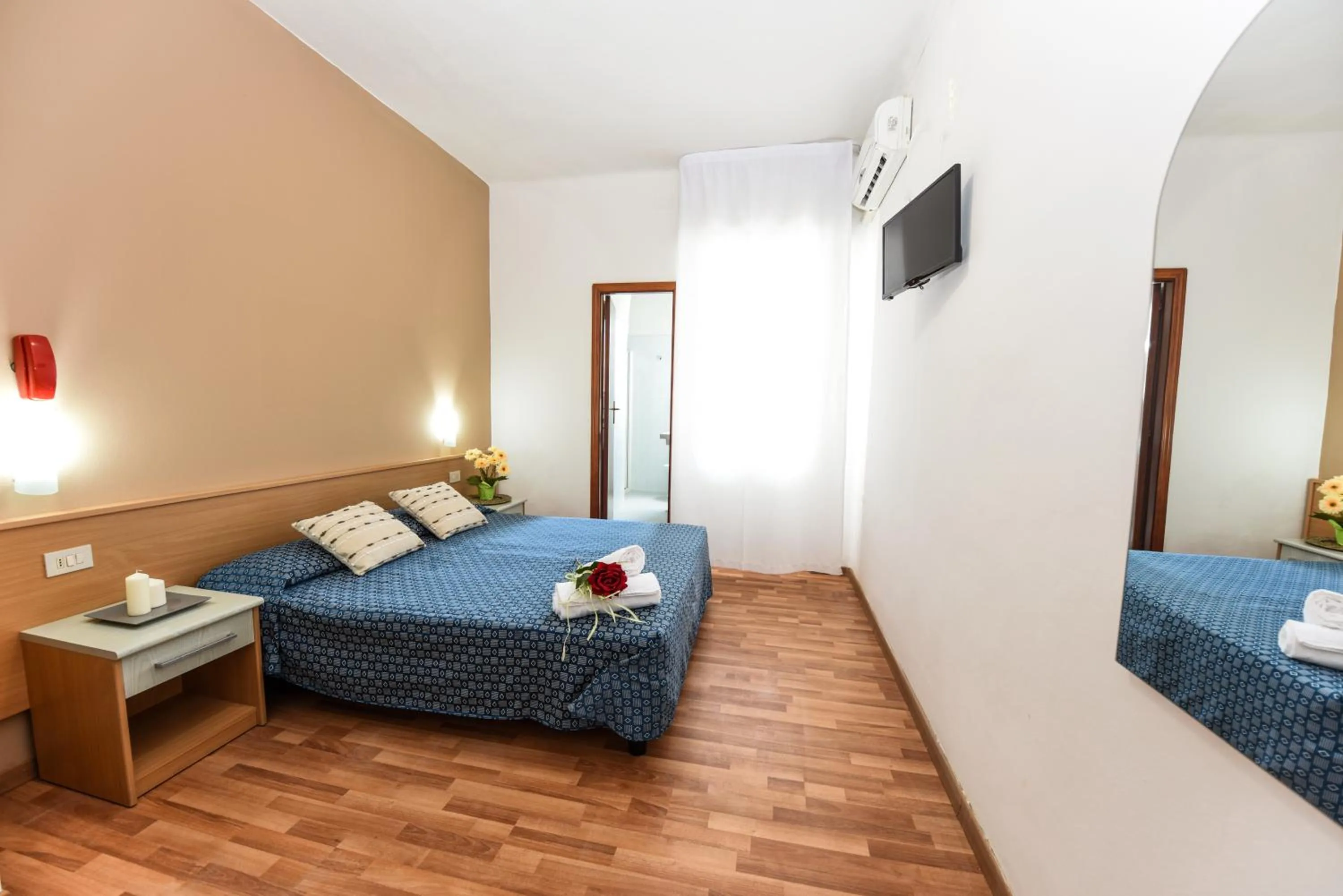 Photo of the whole room in Hotel Miramare