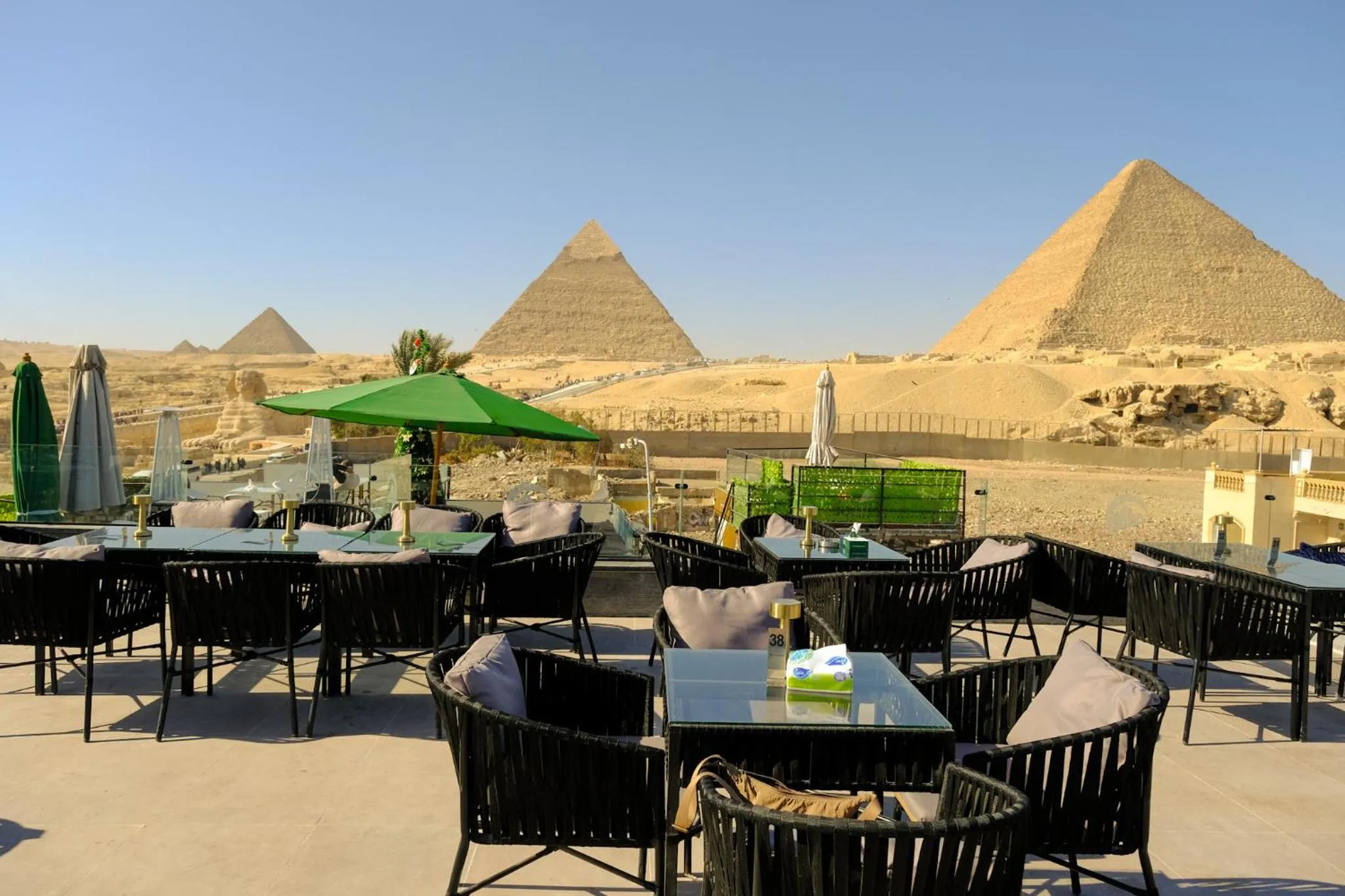 Restaurant/places to eat in Pyramids Height Hotel & Pyramids Master Scene Rooftop