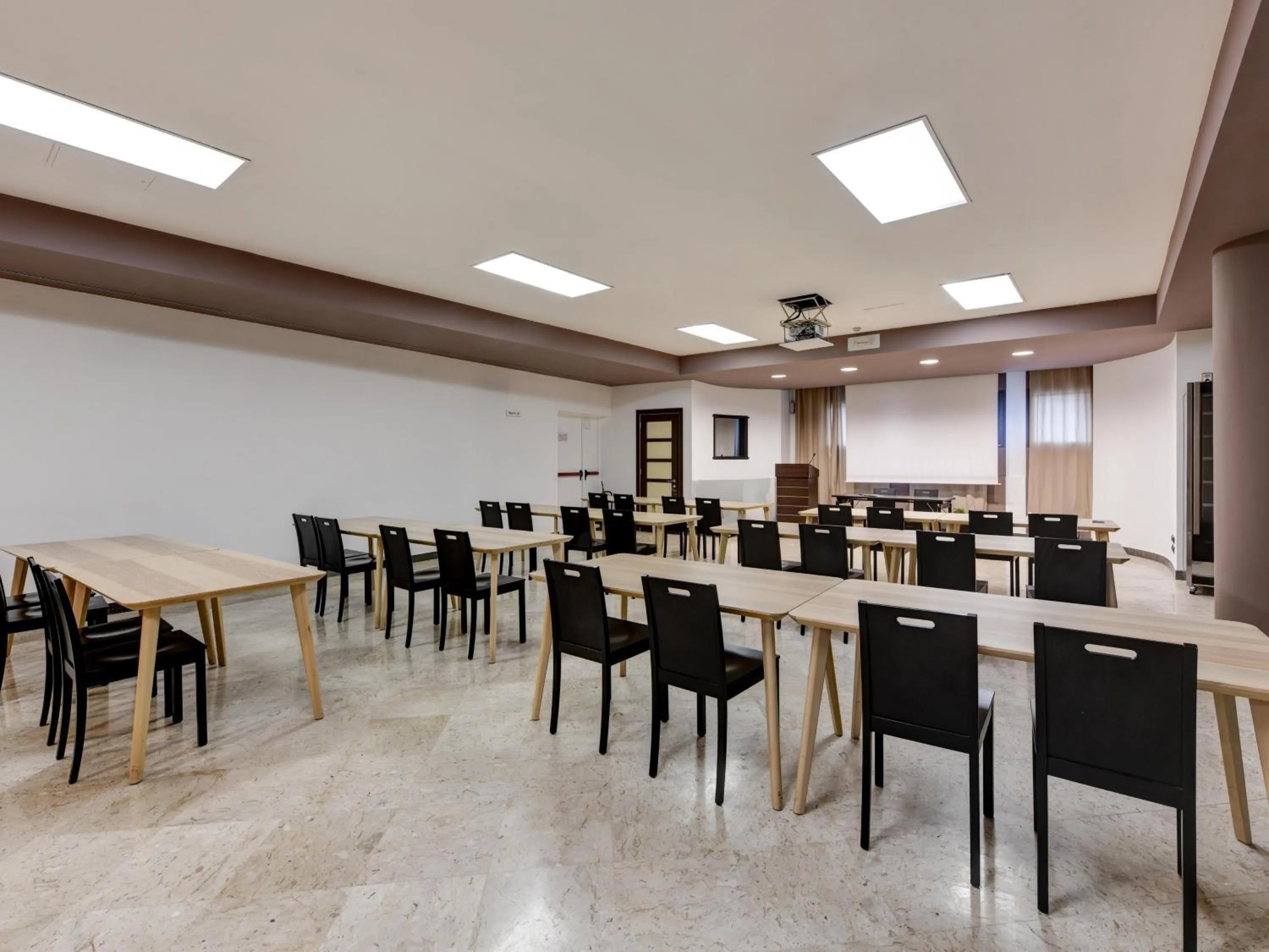 Meeting/conference room in B&B HOTEL Padova