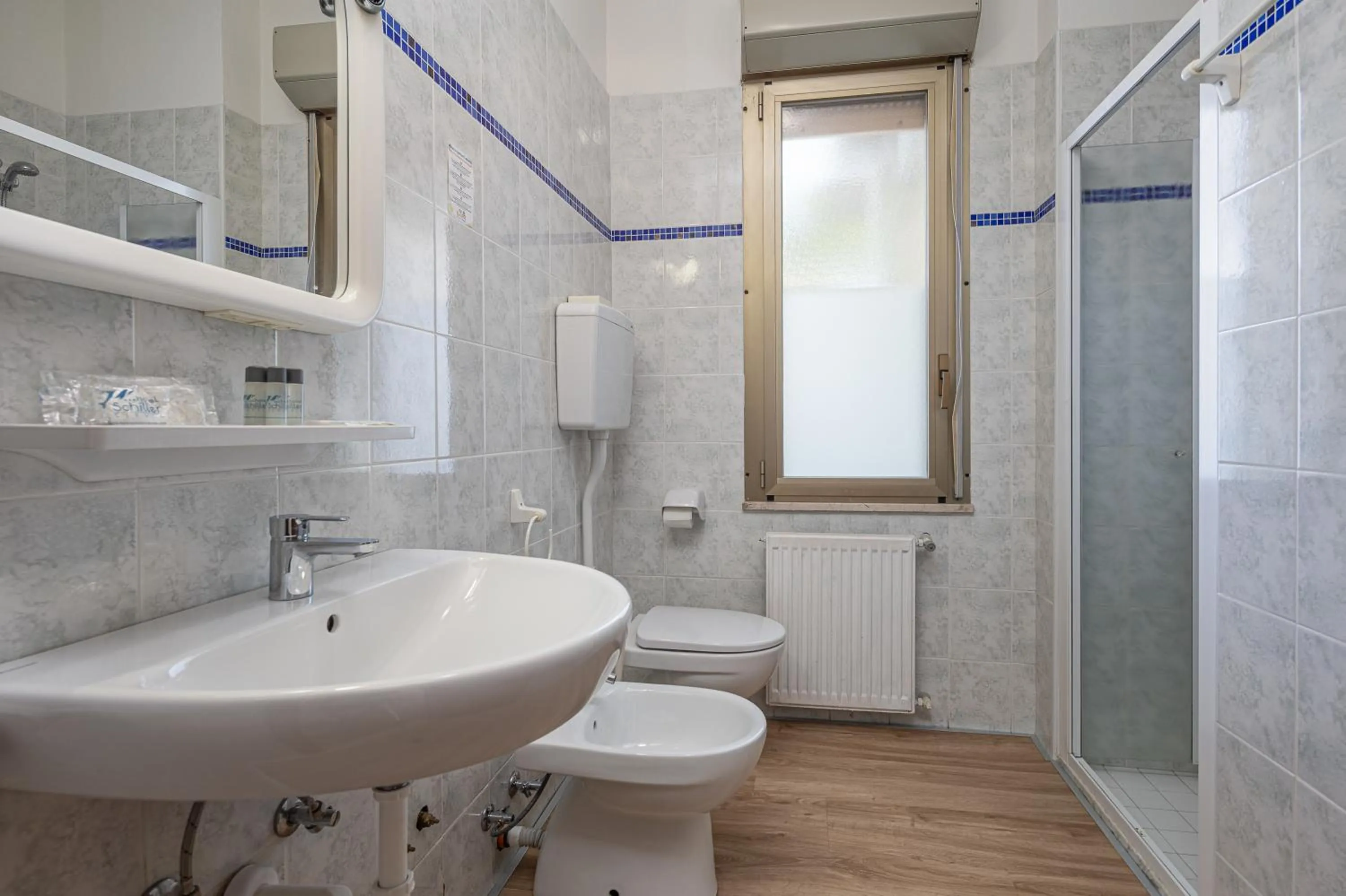 Bathroom in Hotel Schiller