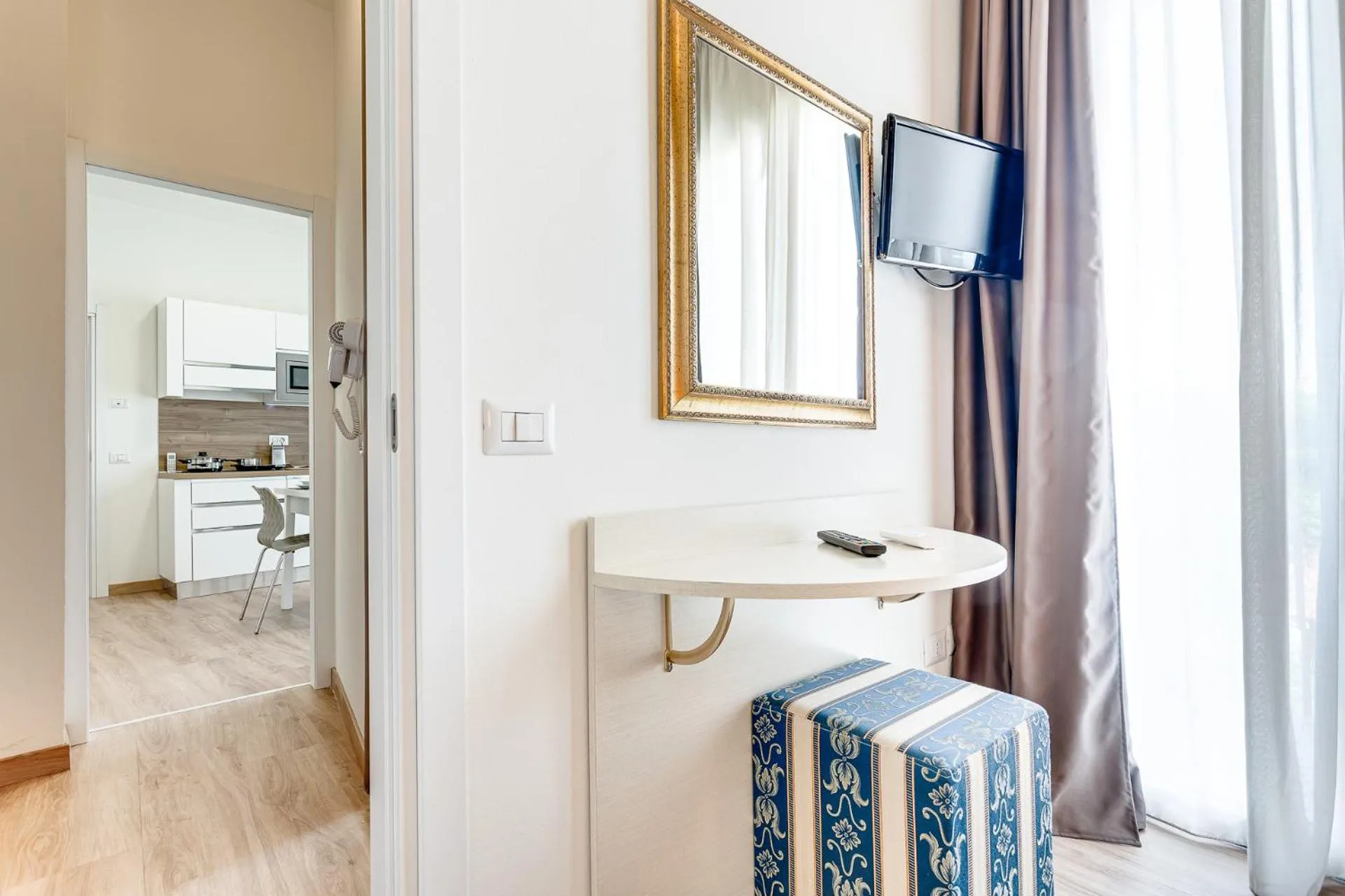 Bed in Hotel Schiller