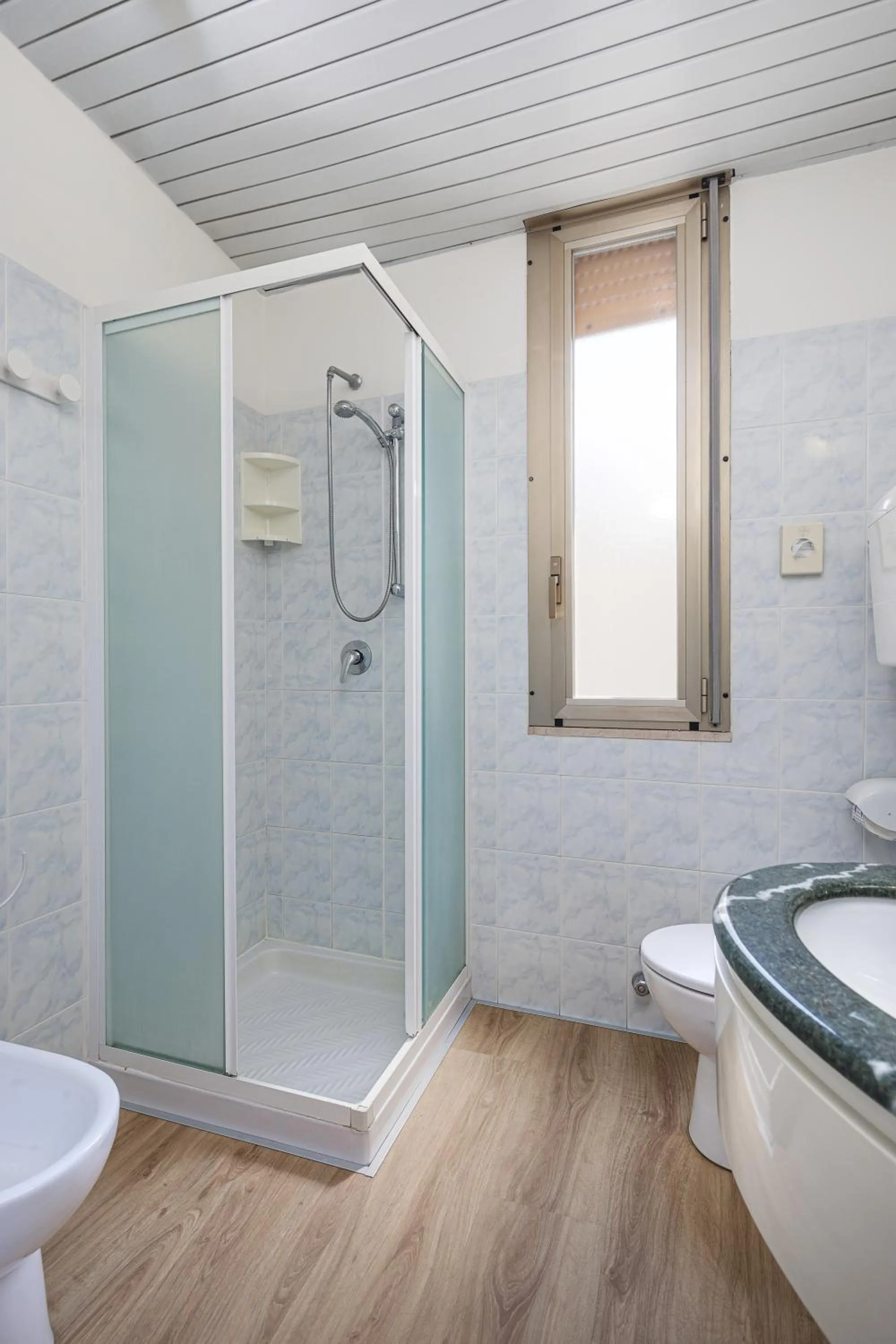 Bathroom in Hotel Schiller