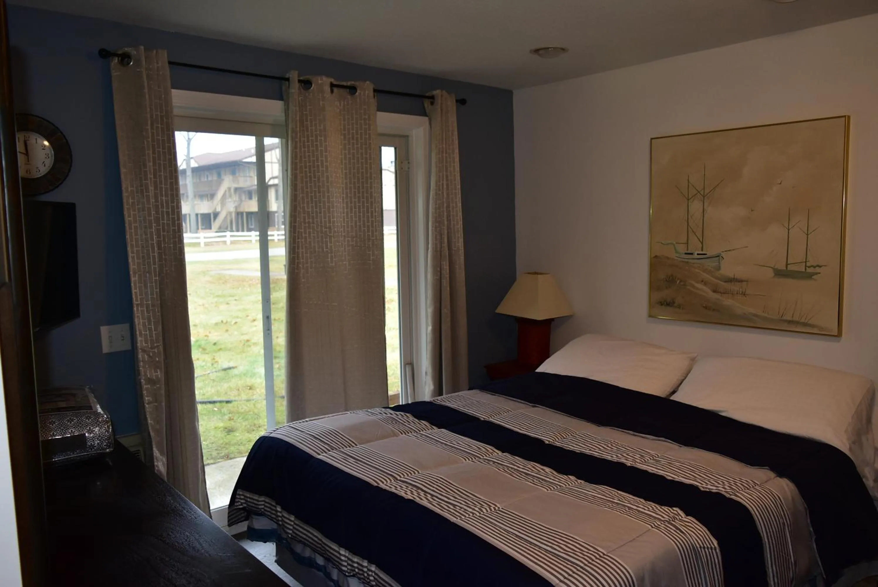 Bedroom, Bed in Sunrise Beach Oscoda @ Surfside