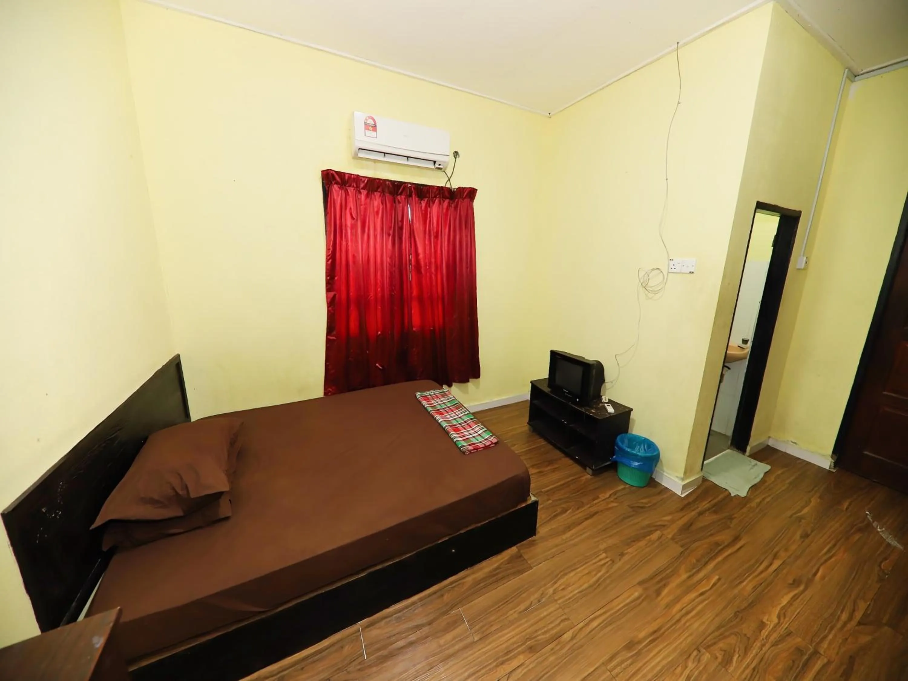 Bedroom in Hotel O Bayu Chalet