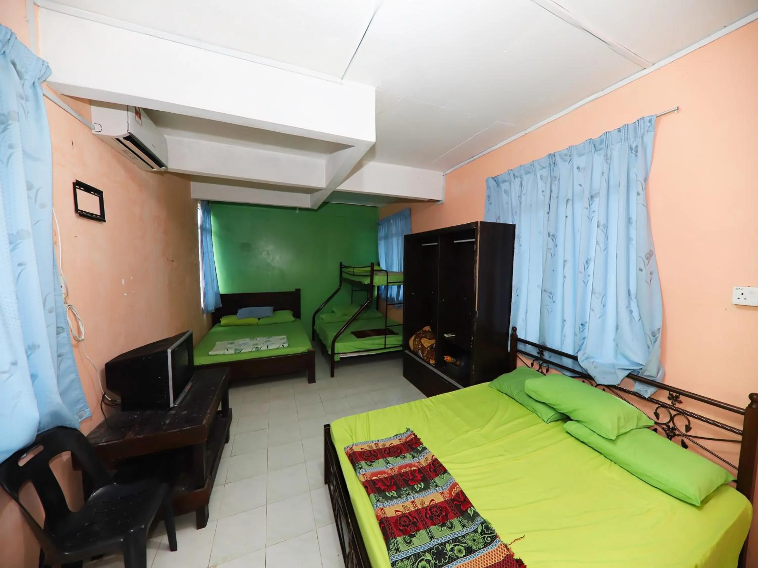 Bedroom in Hotel O Bayu Chalet