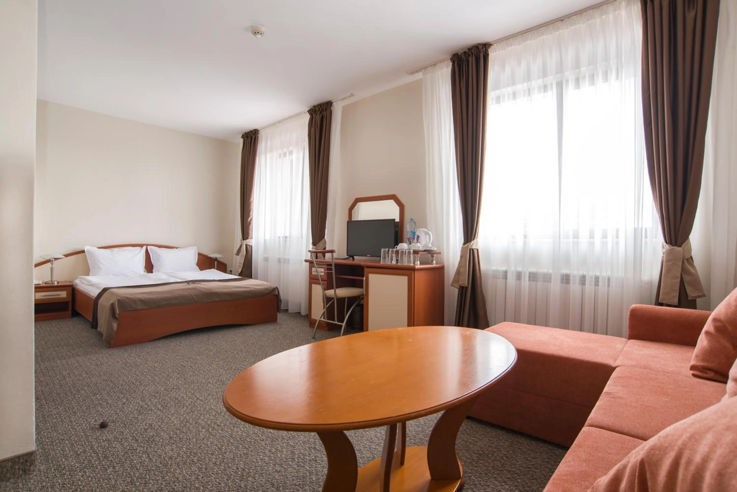 Photo of the whole room, Bed in Kamena Pamporovo