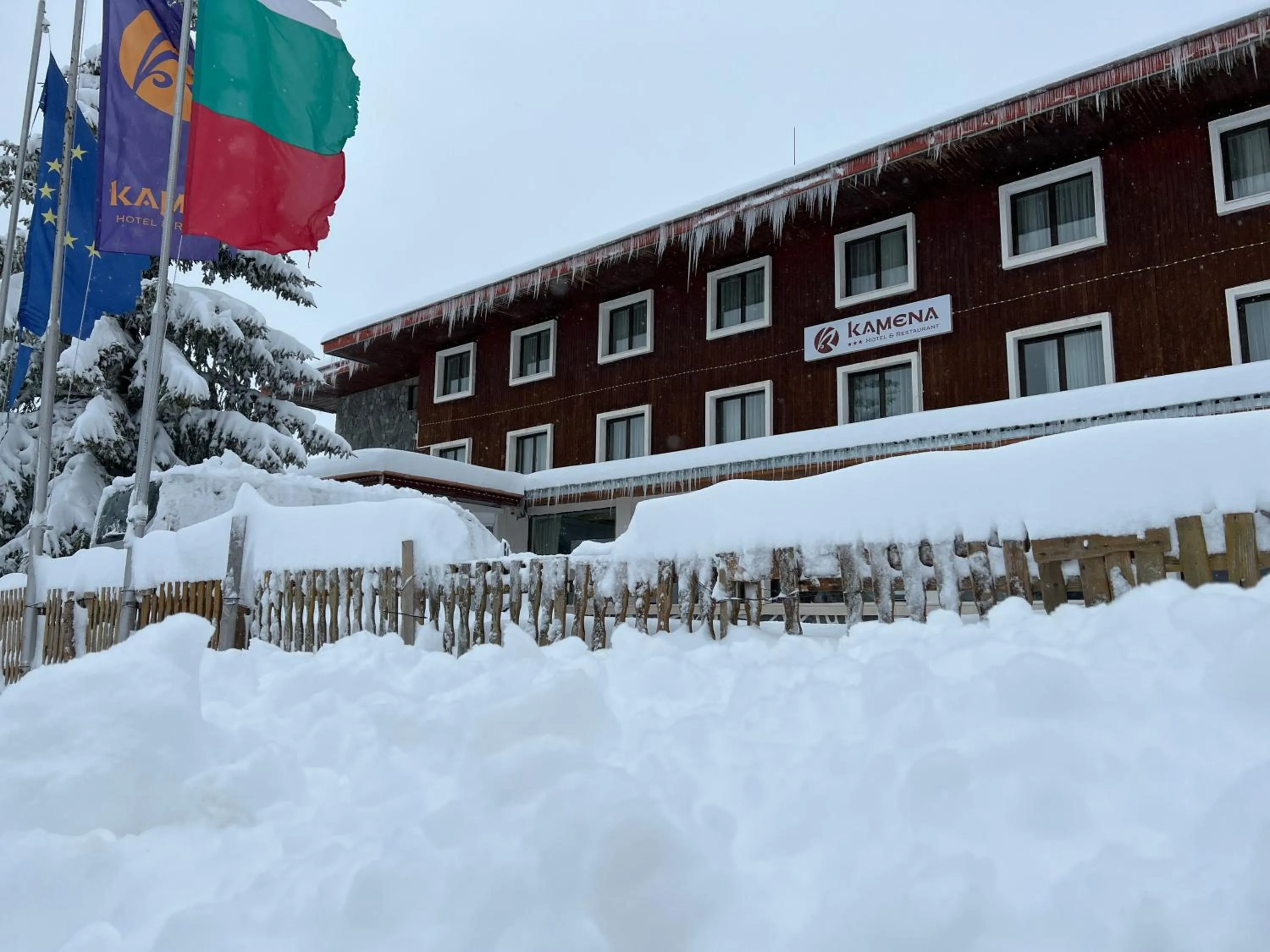 Property building in Kamena Pamporovo