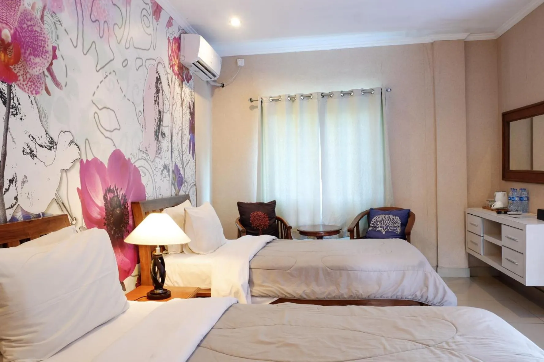 Photo of the whole room, Bed in Su's Cottages Legian