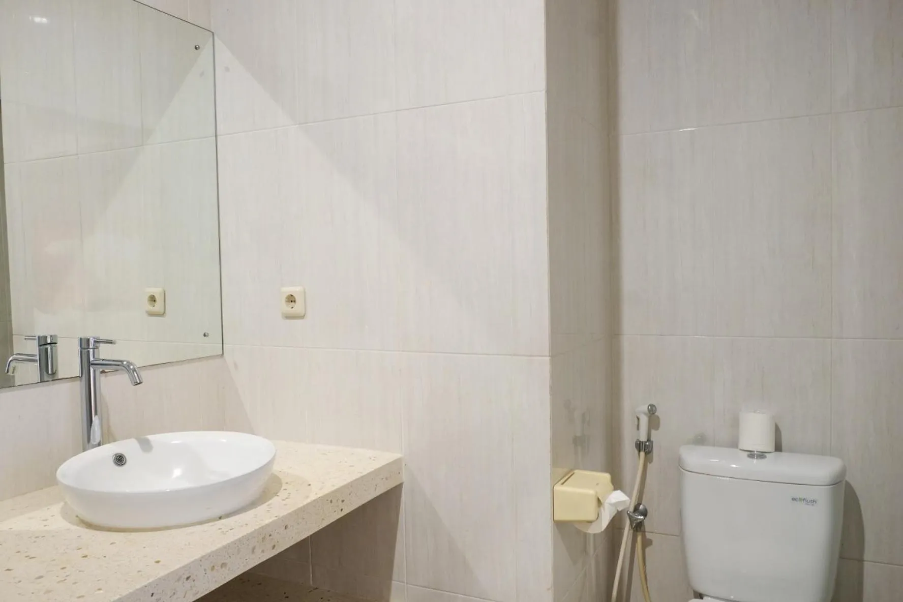 Bathroom in Su's Cottages Legian