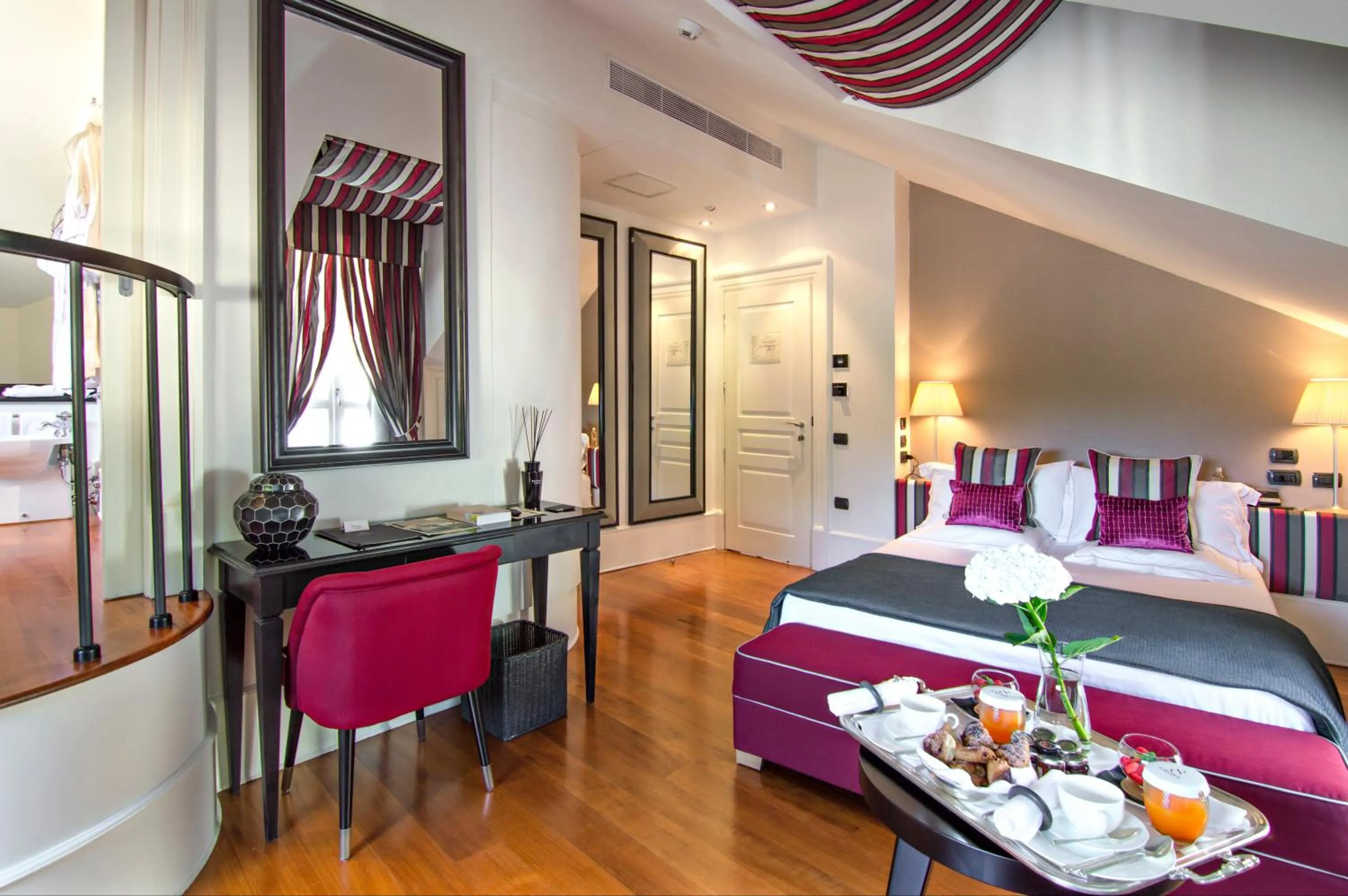 Photo of the whole room, Bed in Eight Hotel Portofino