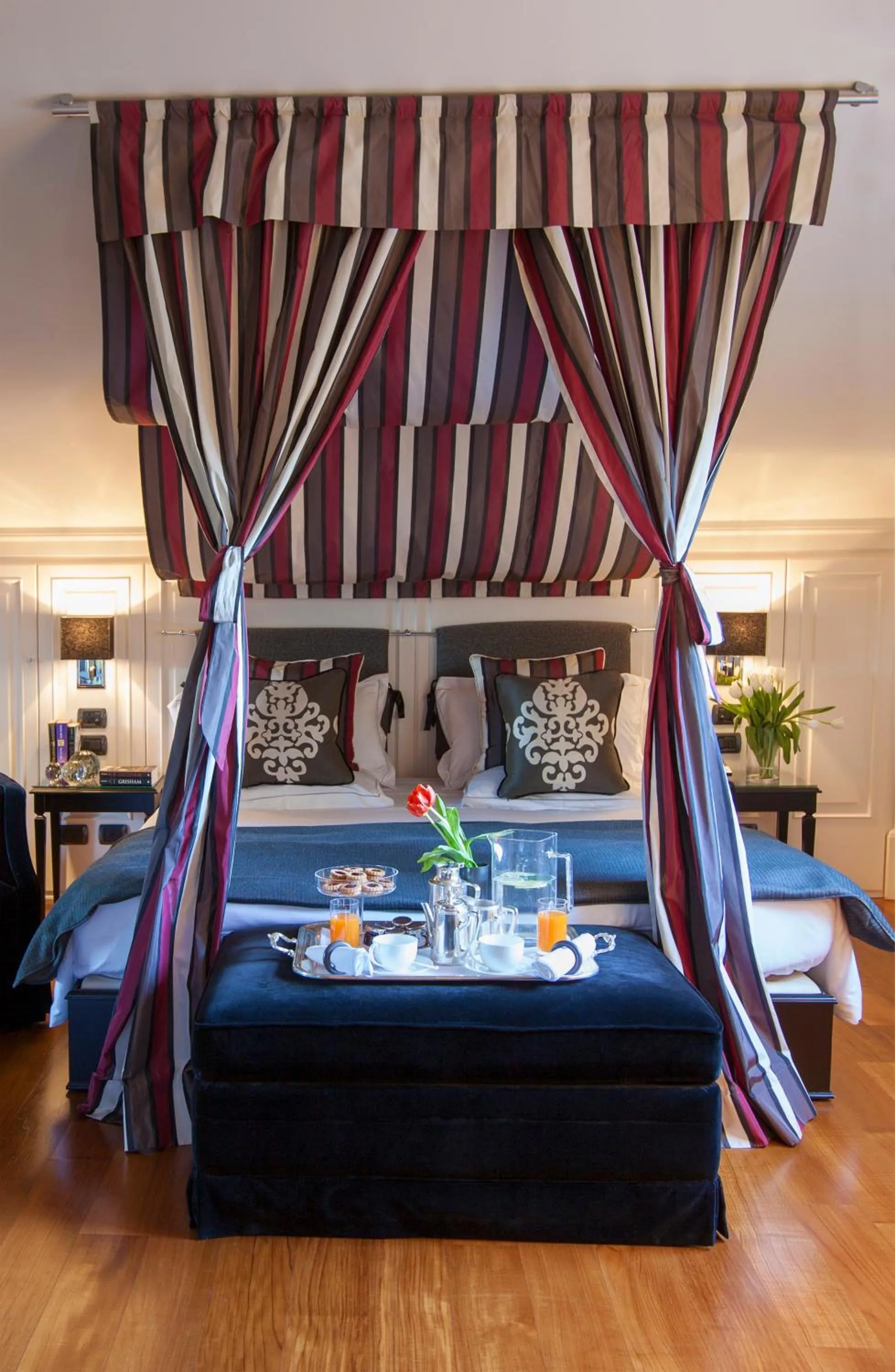 Bed in Eight Hotel Portofino