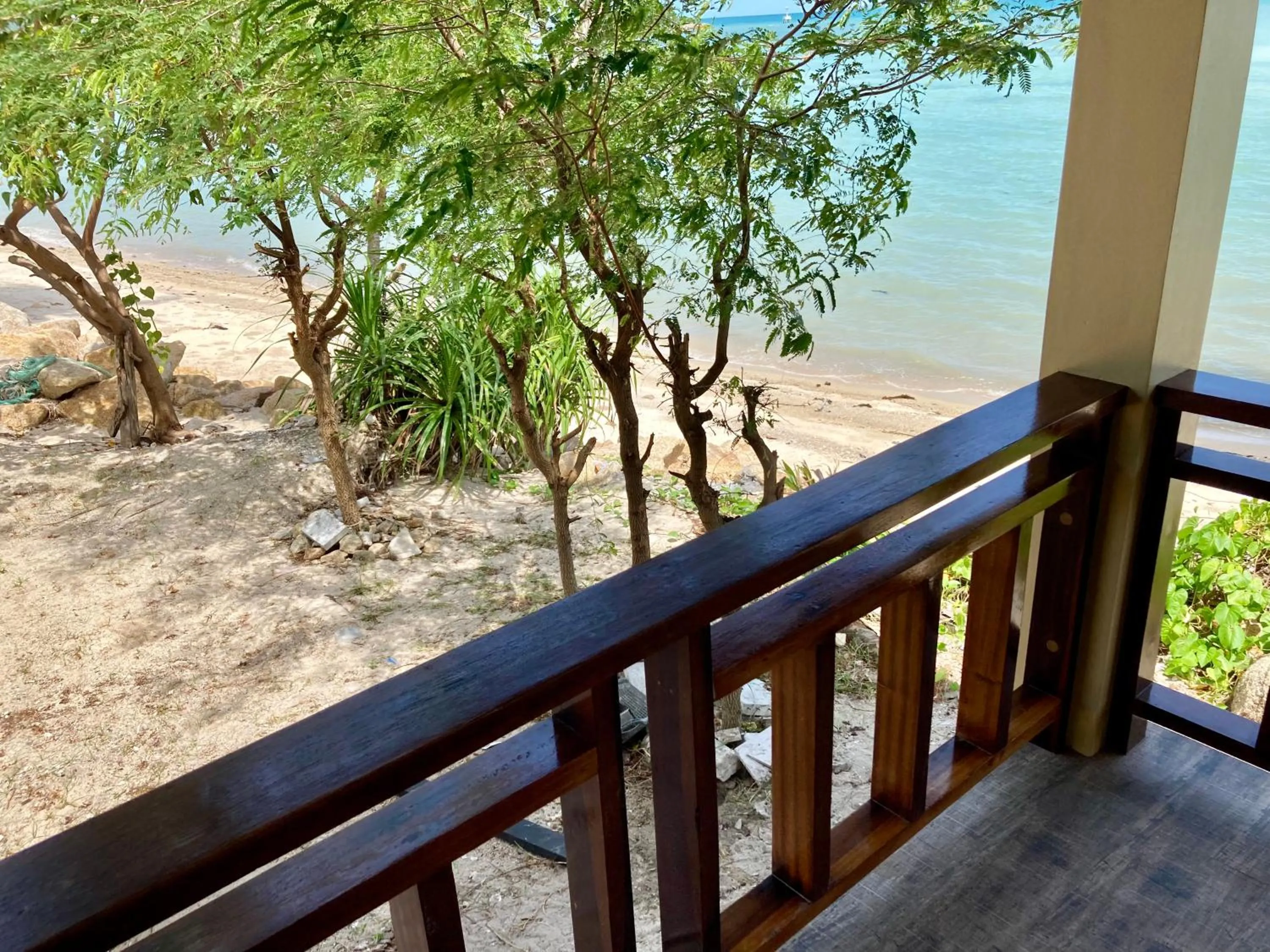 Balcony/Terrace in Absolute Beachfront Villas