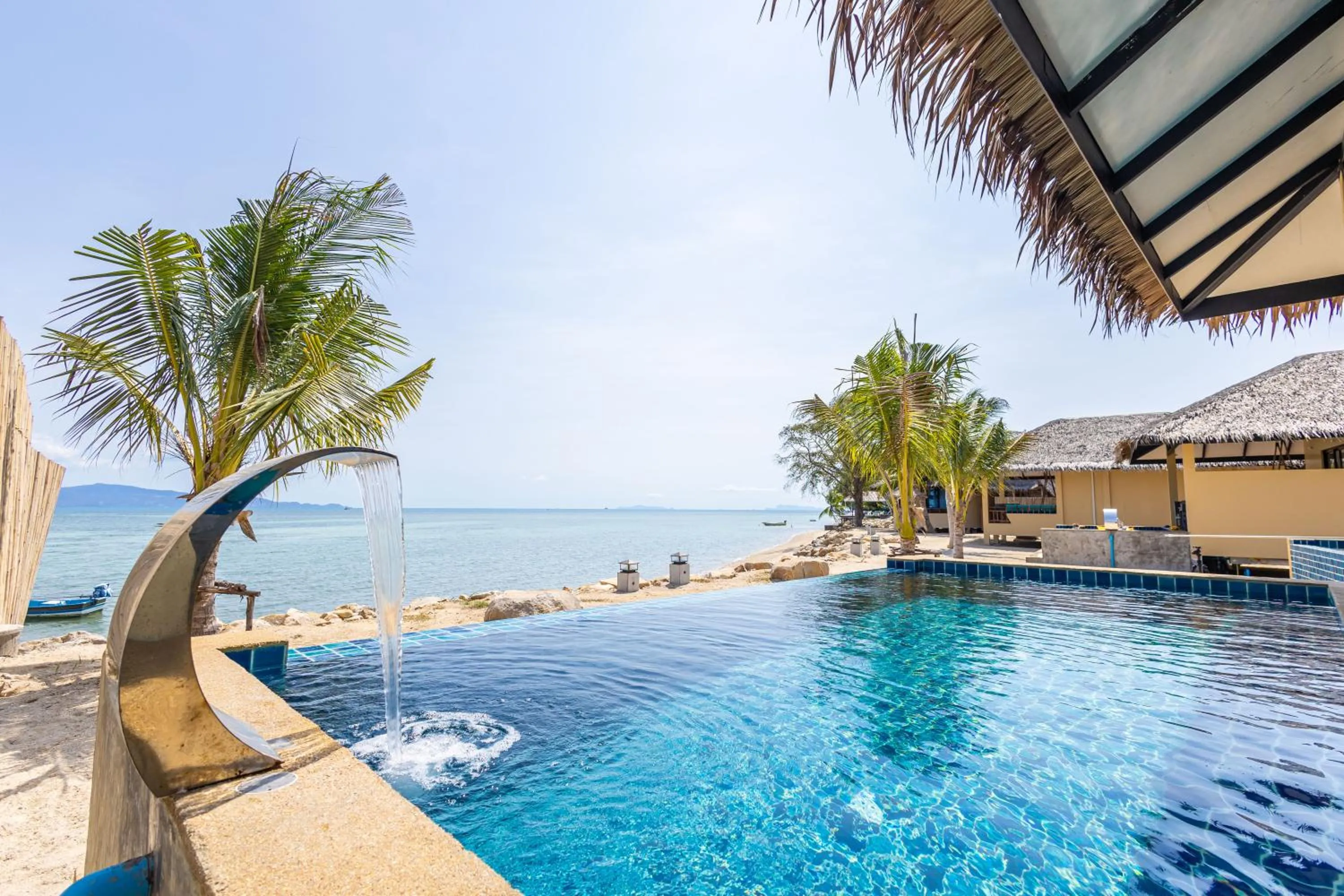 Day in Absolute Beachfront Villas