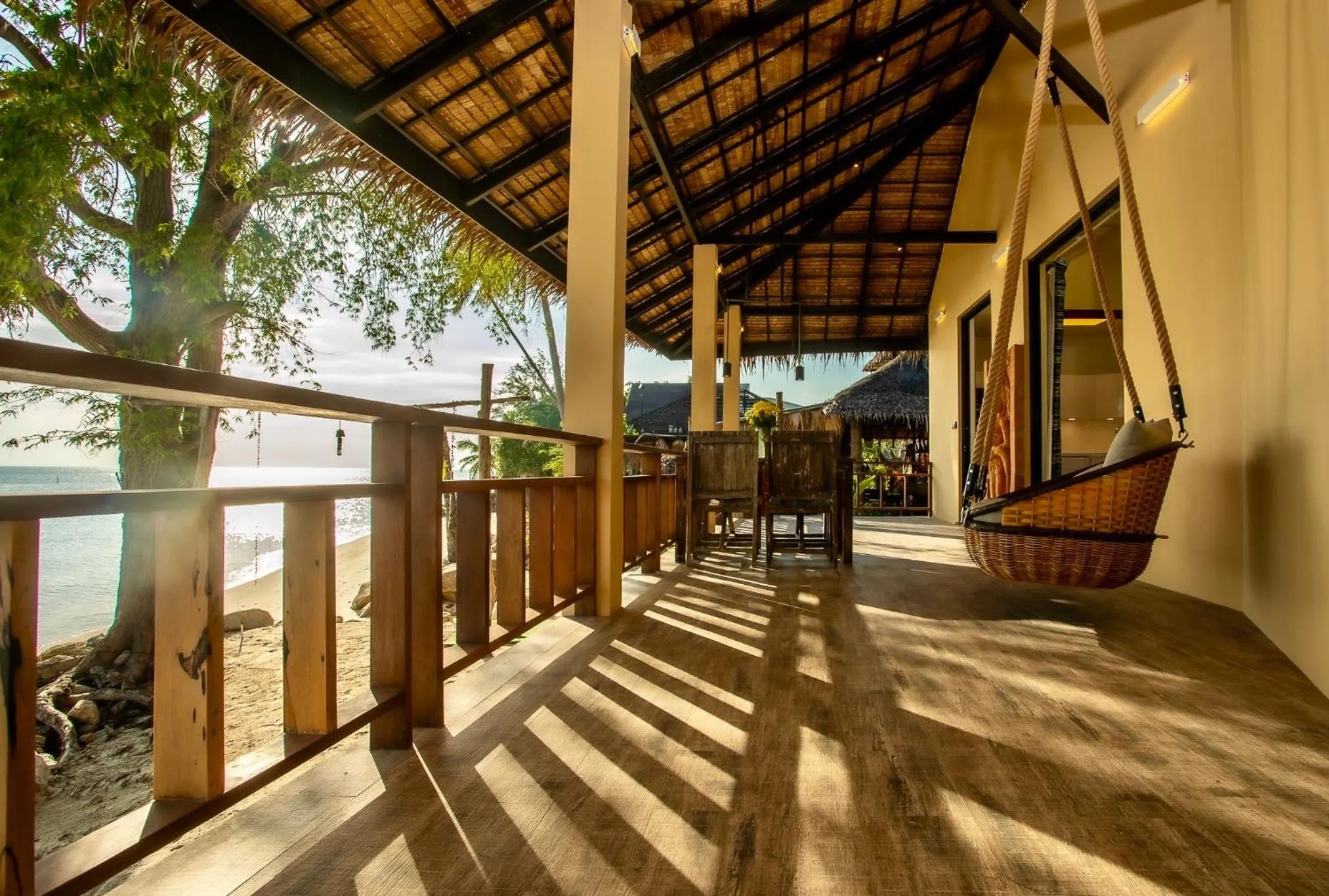 Balcony/Terrace in Absolute Beachfront Villas