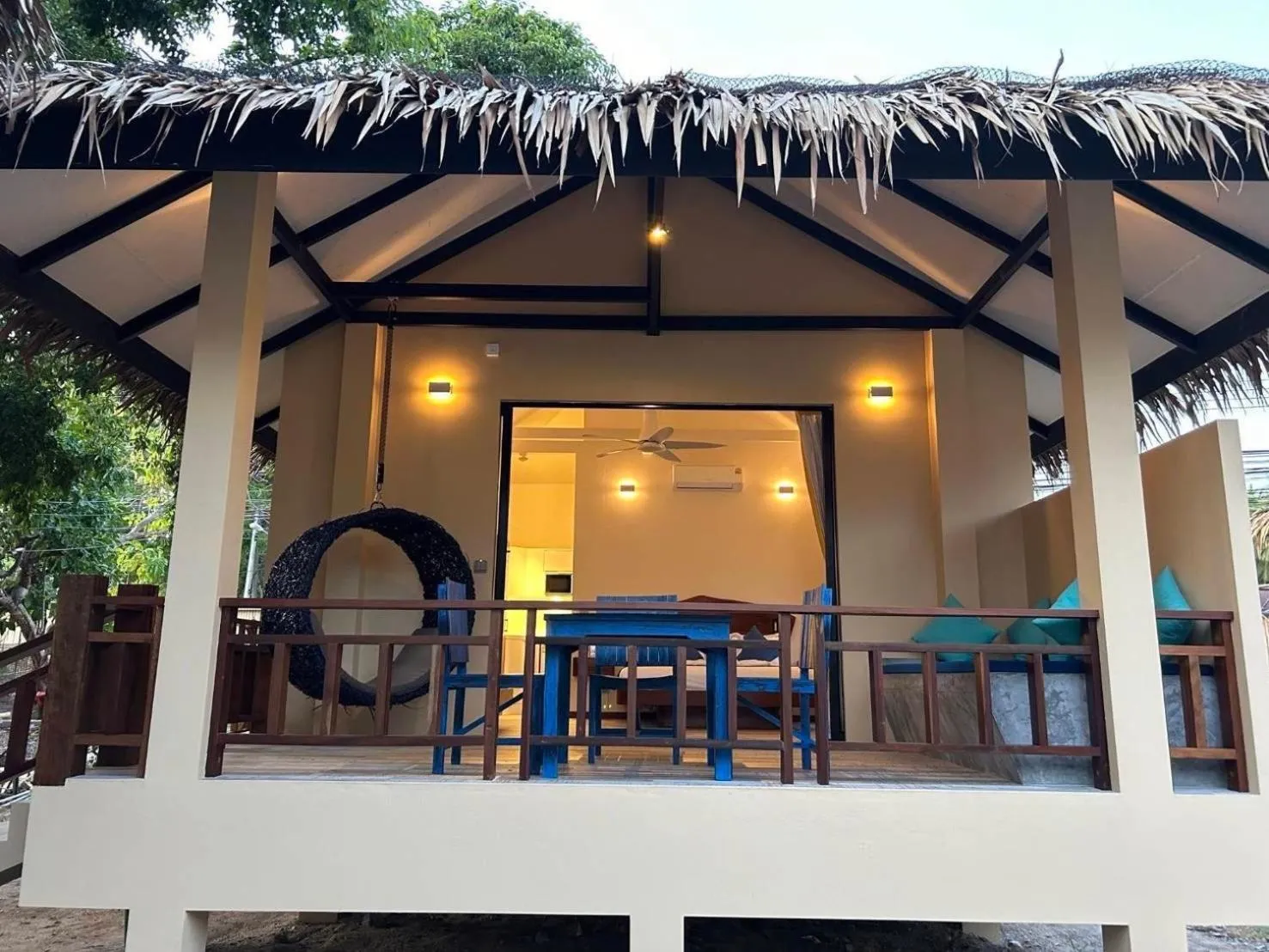 Balcony/Terrace in Absolute Beachfront Villas
