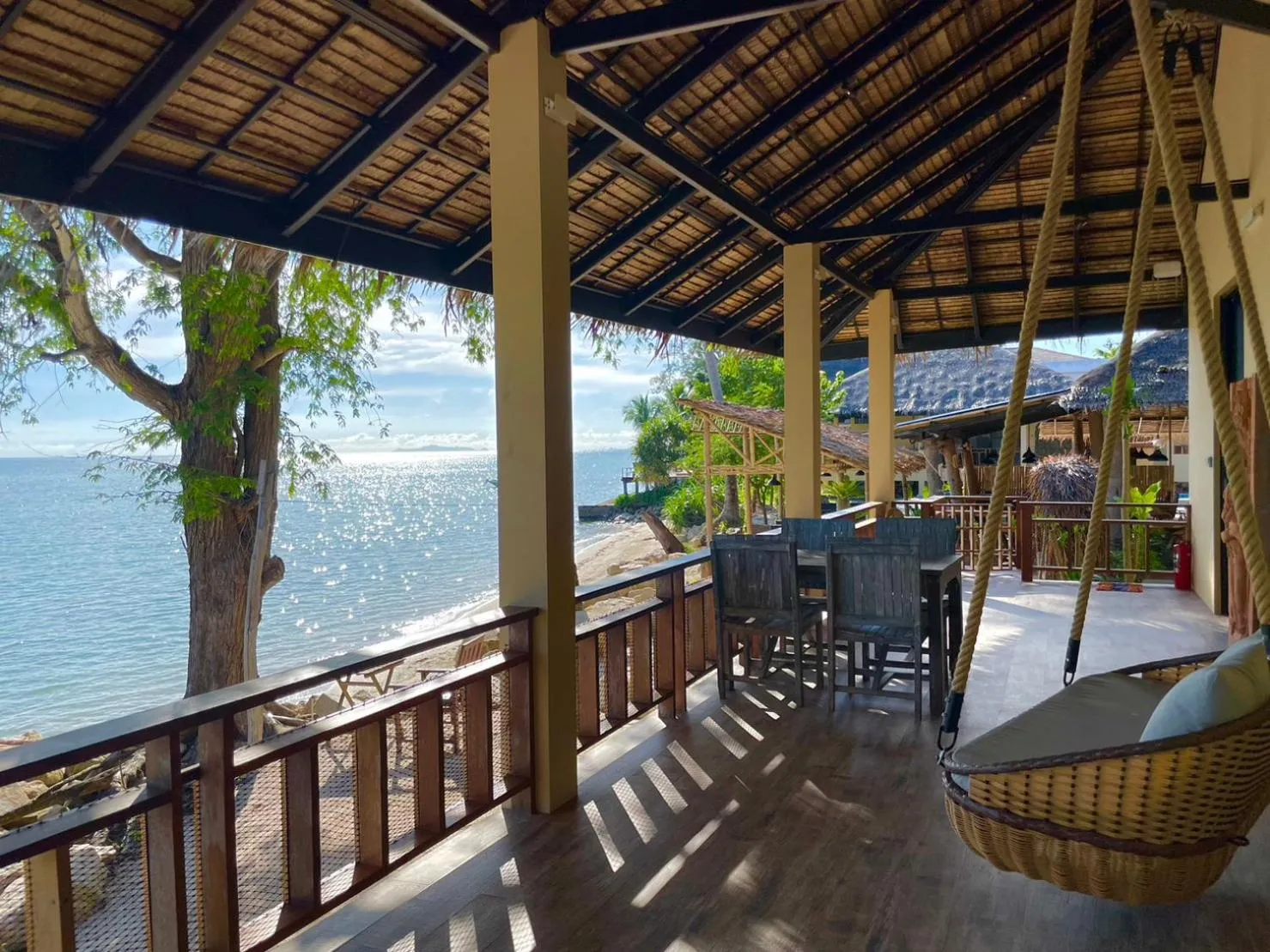 Balcony/Terrace in Absolute Beachfront Villas