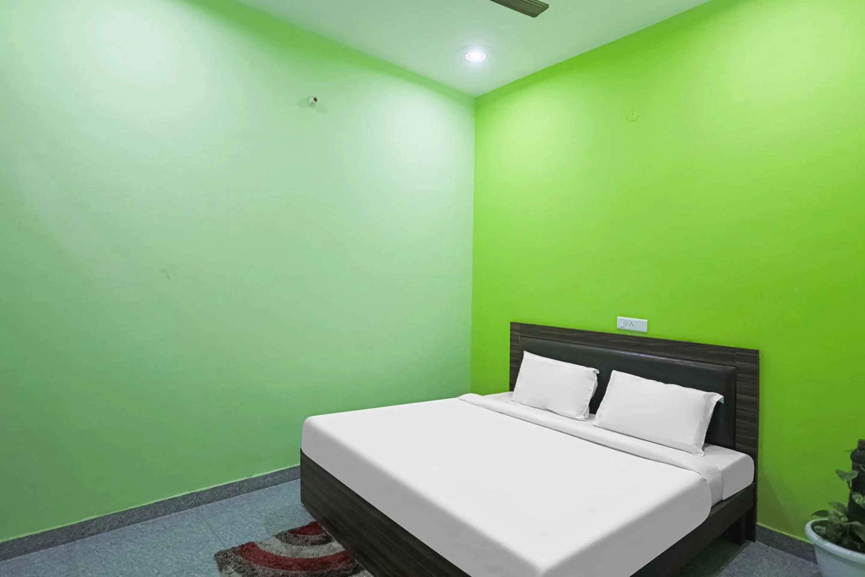 Bedroom in Capital O A-one