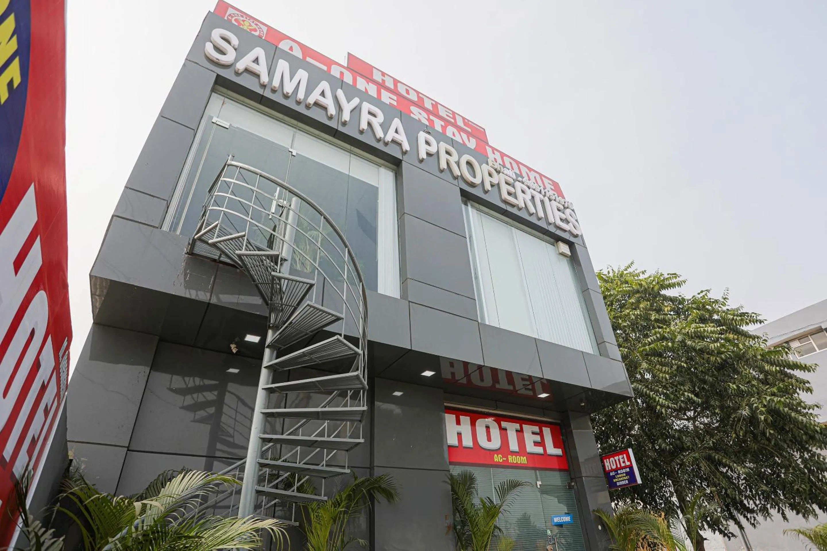 Facade/entrance in Capital O A-one