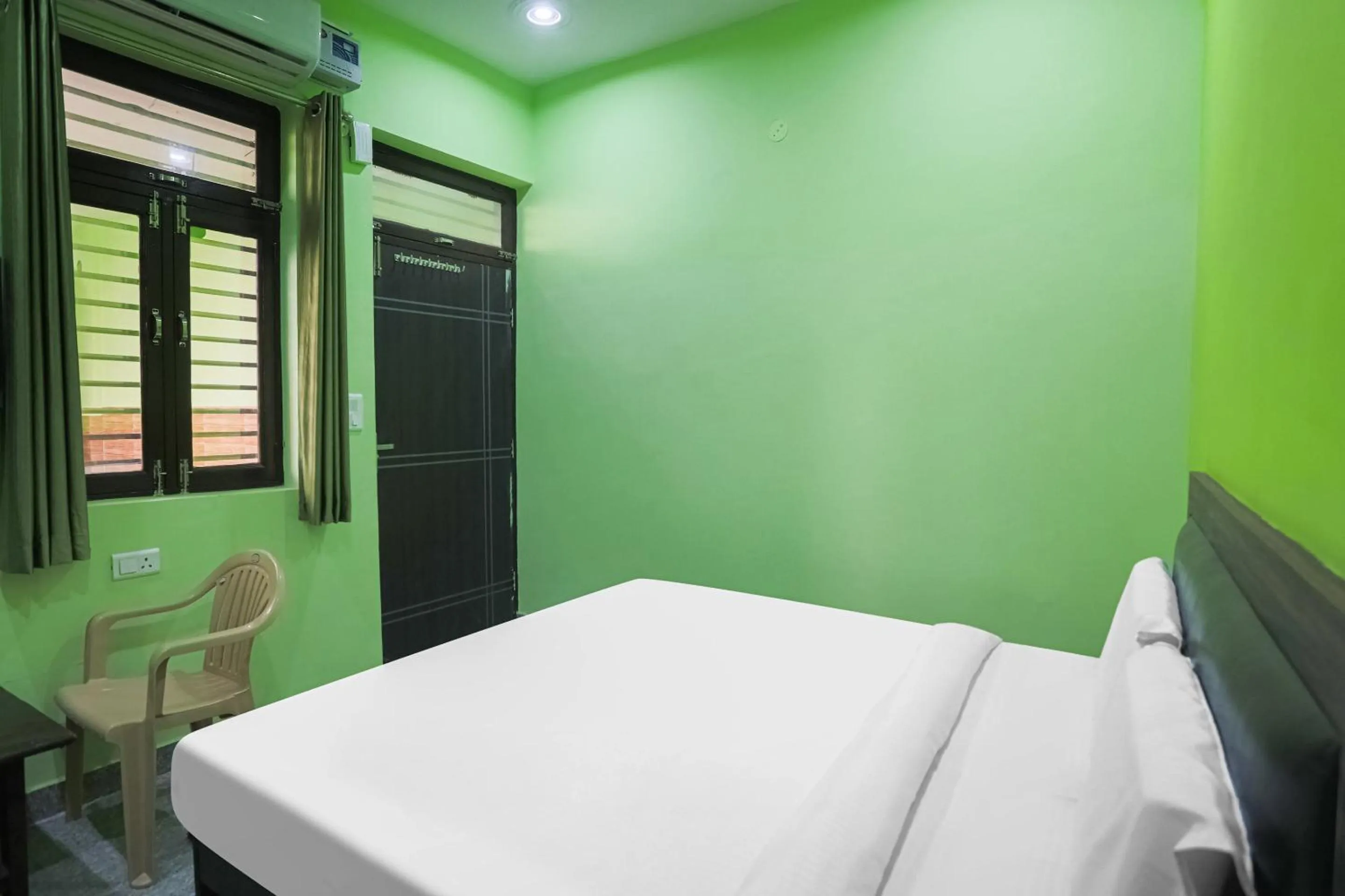 Bedroom, Bed in Capital O A-one