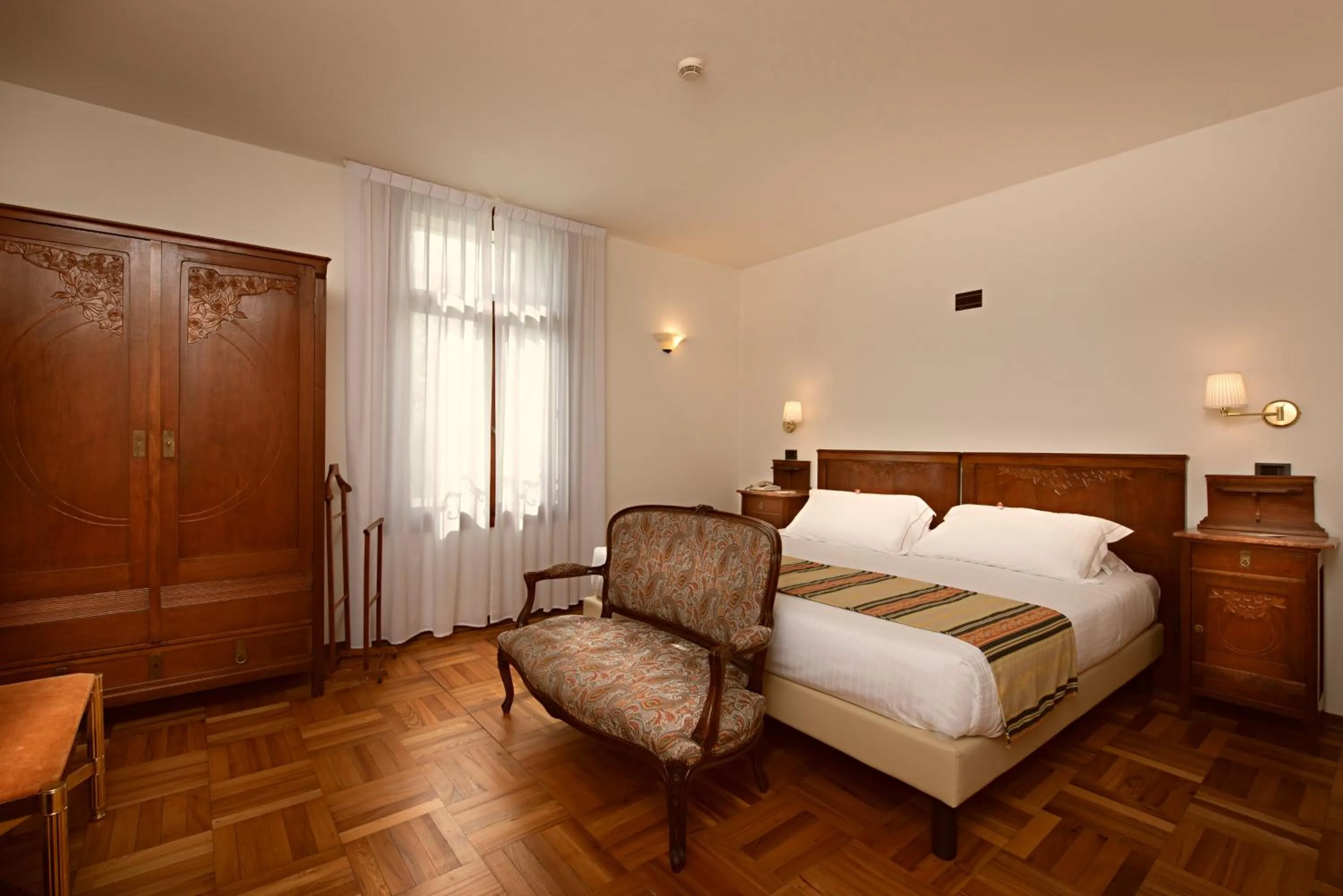 Bed in Best Western Plus Hotel Villa Tacchi