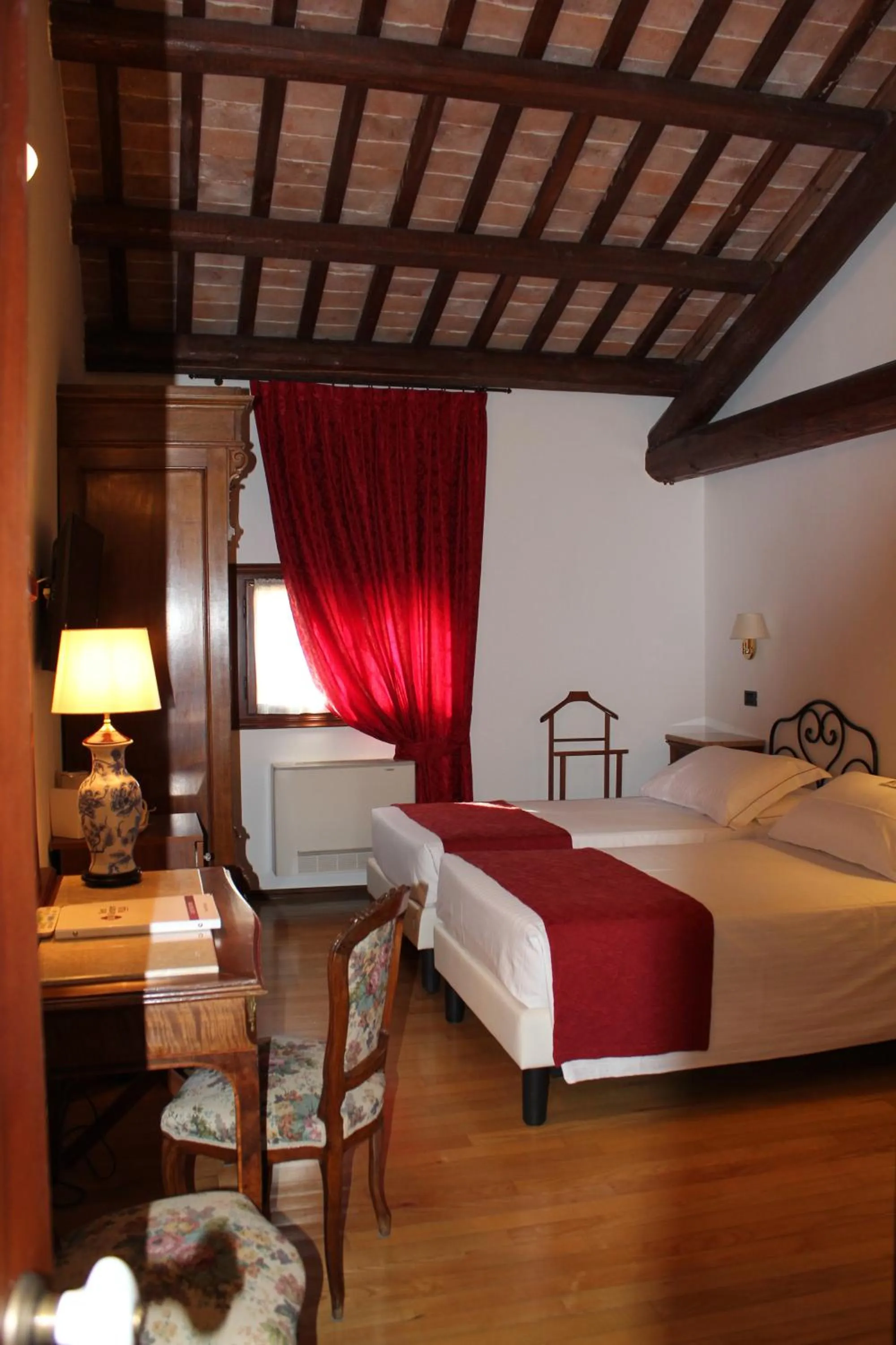 Photo of the whole room, Bed in Best Western Plus Hotel Villa Tacchi