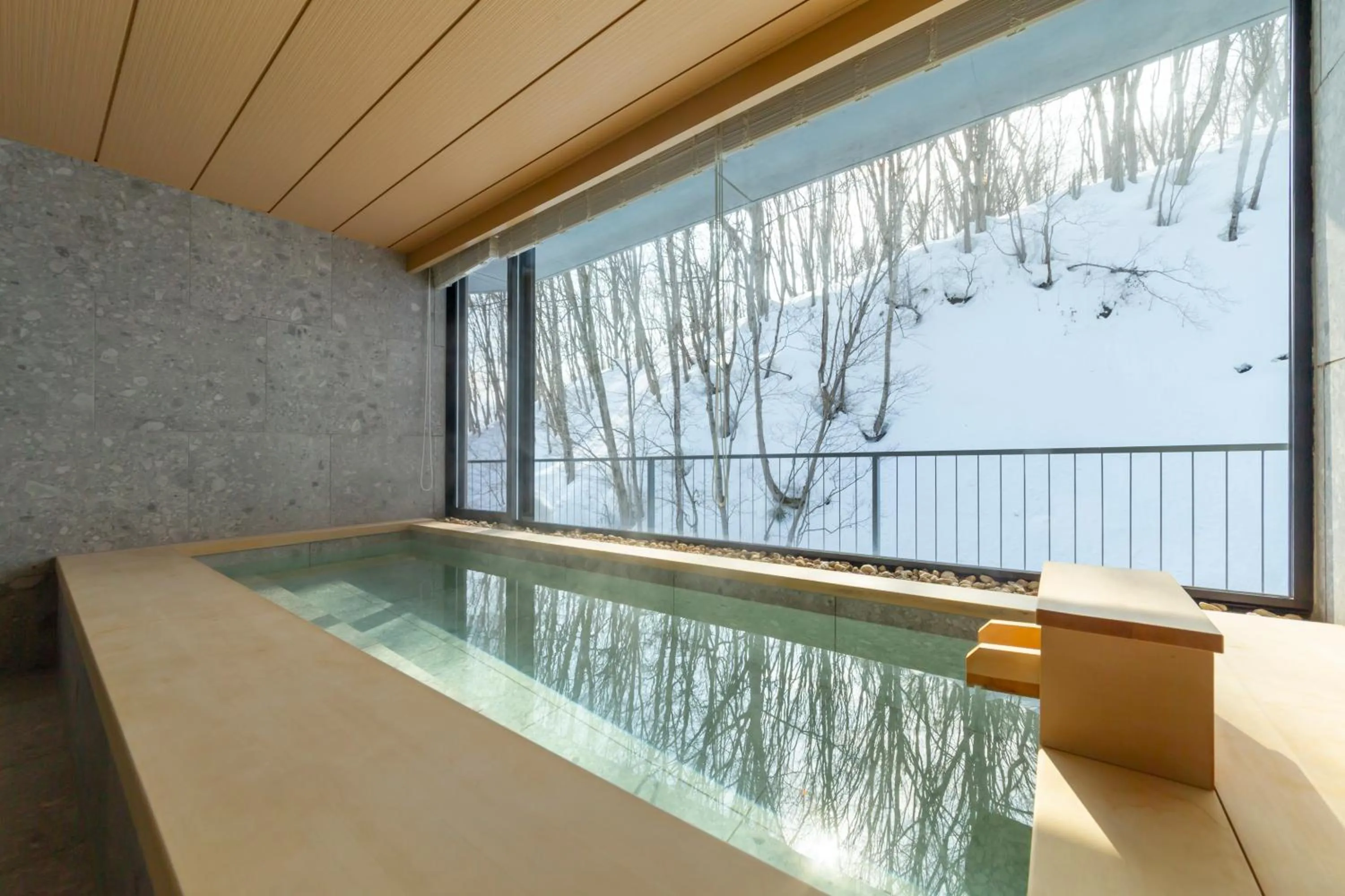 Hot Spring Bath in YAMAKEI Residences