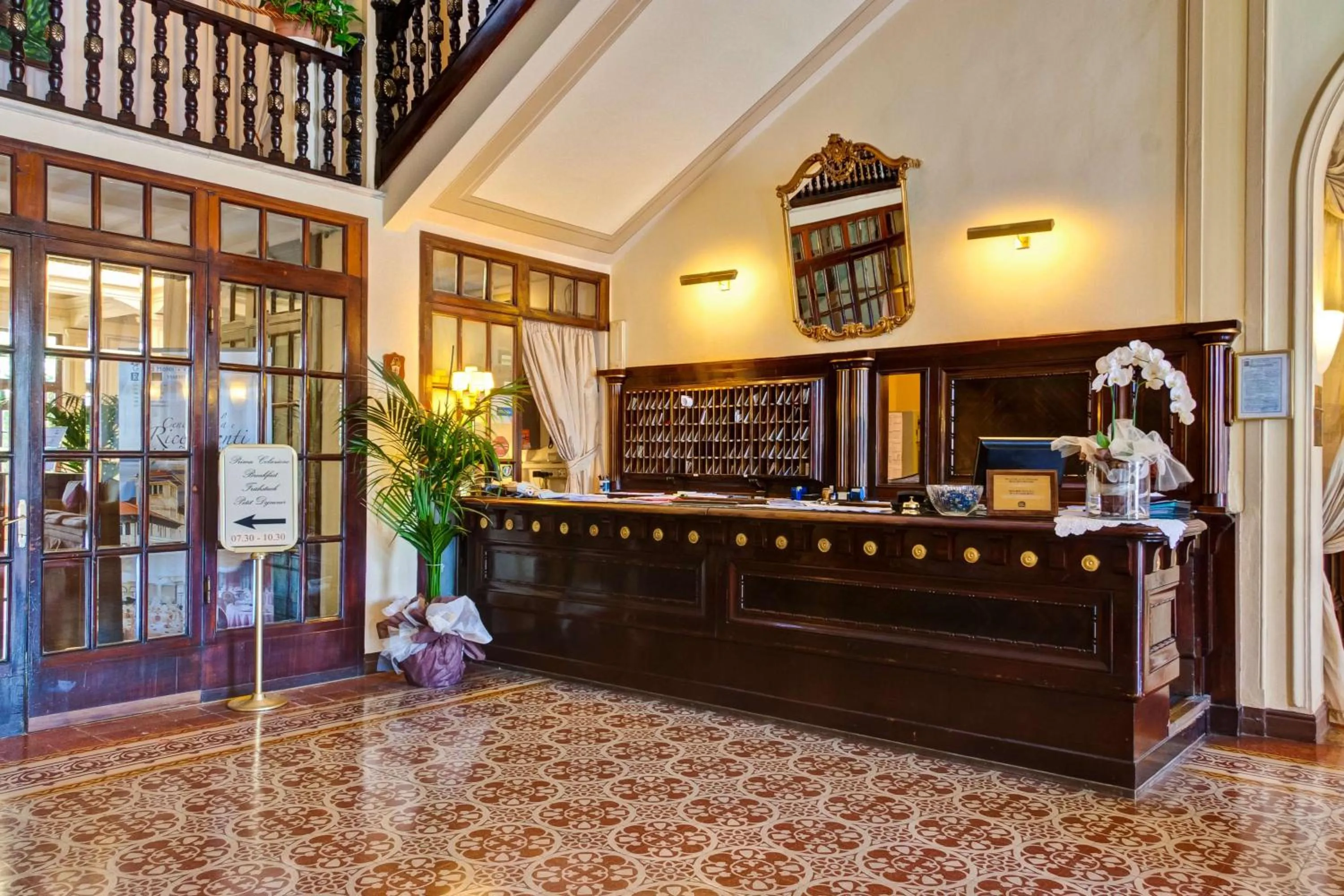 Lobby or reception in Grand Hotel Royal